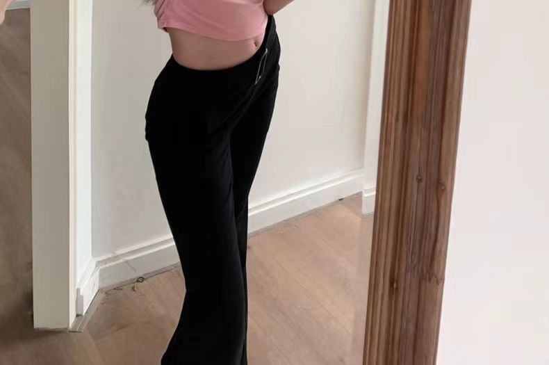 Maisee - Tanktop met lage hals en effen crop top