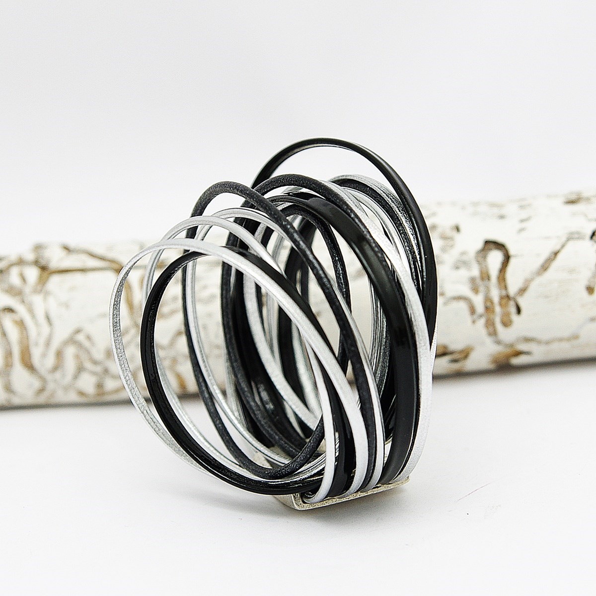 Bracelet en cuir multiliens noir femme Amarok