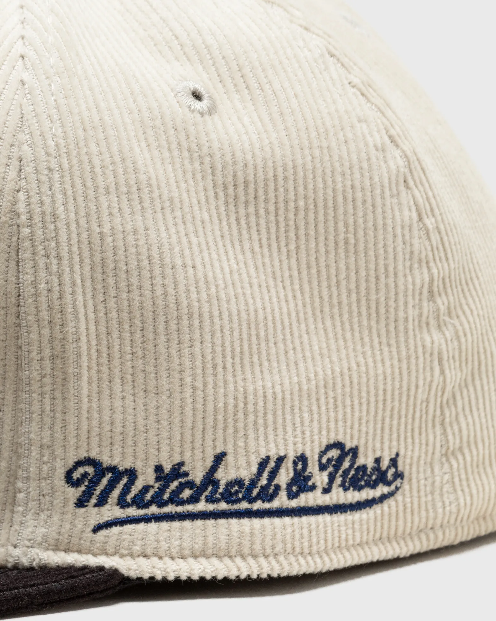 Mitchell & Ness NCAA 2 TONE TEAM CORD FITTED NORTH CAROLINA