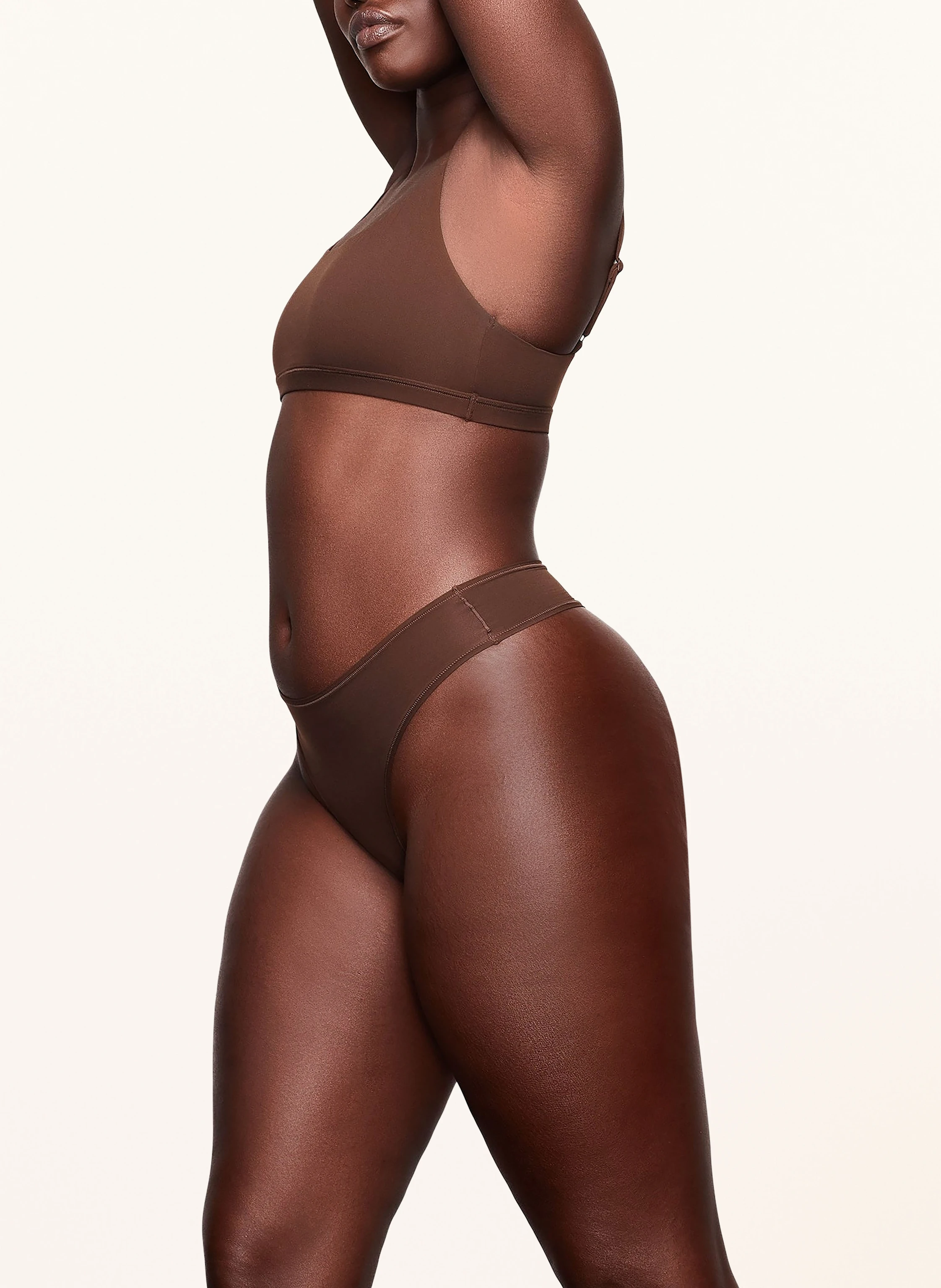 SKIMS Bustier FITS EVERYBODY
