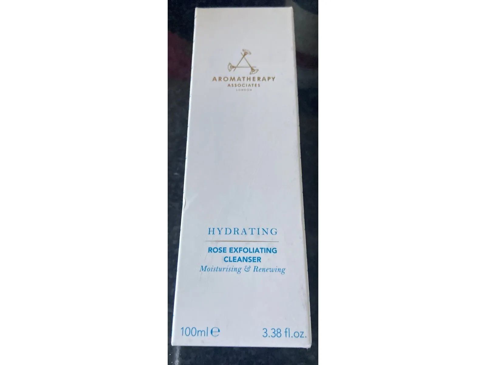 Aromatherapy Associates Aromatherapy Associates, Hydrating Rose, Exfoliating Cleanser, 100 ml For Women