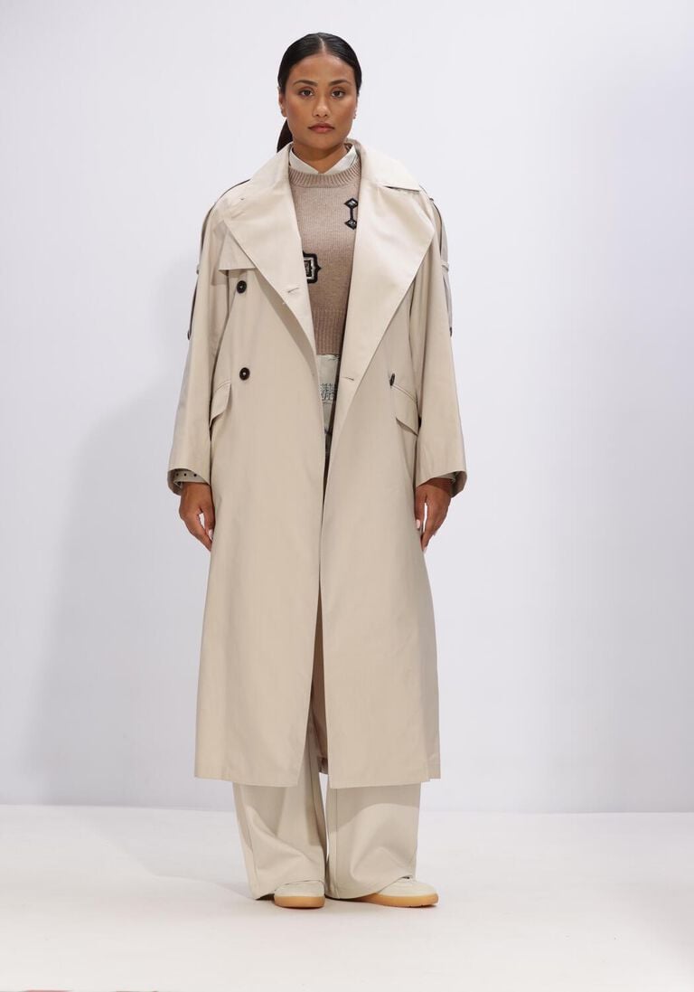 beige max mara trenchcoats delfino