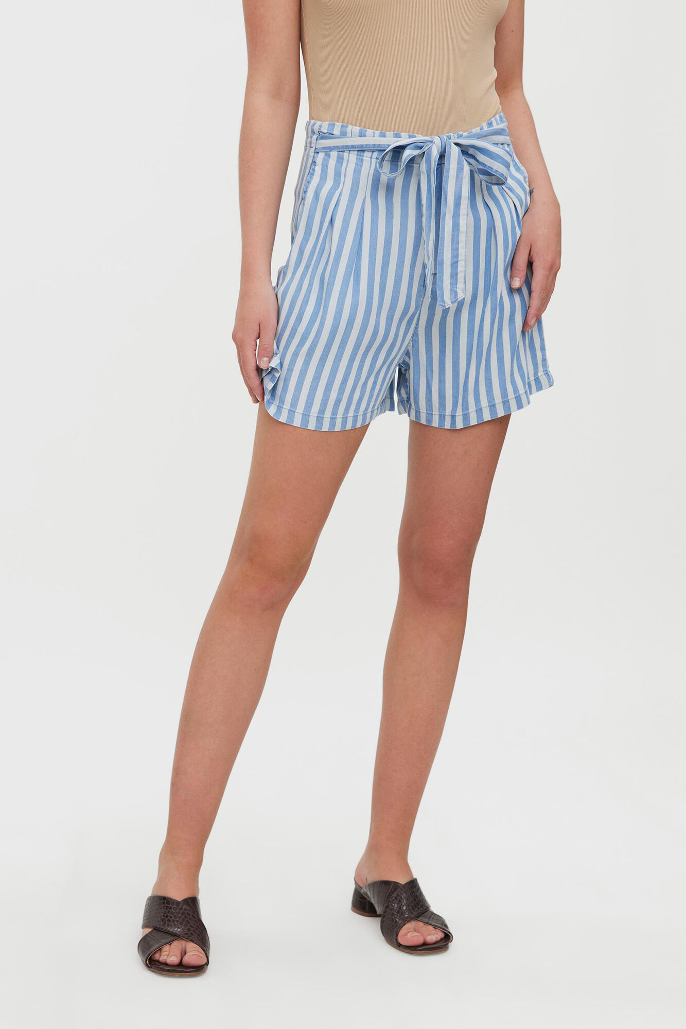Shorts com cinto em TENCEL™ - Azul