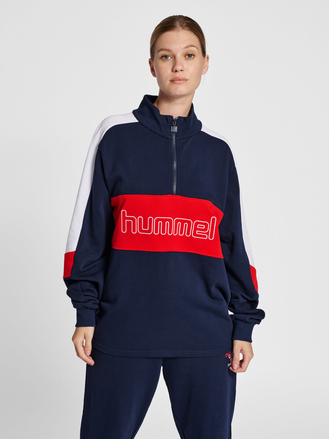 hmlIC CLAUDE HALF ZIP SWEATSHIRT