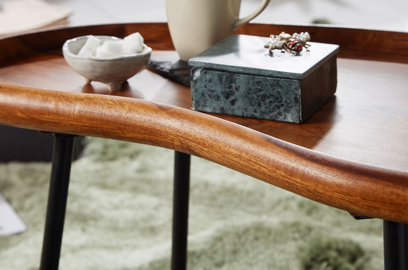 Couchtisch Velem 71x40x42 Massivholz