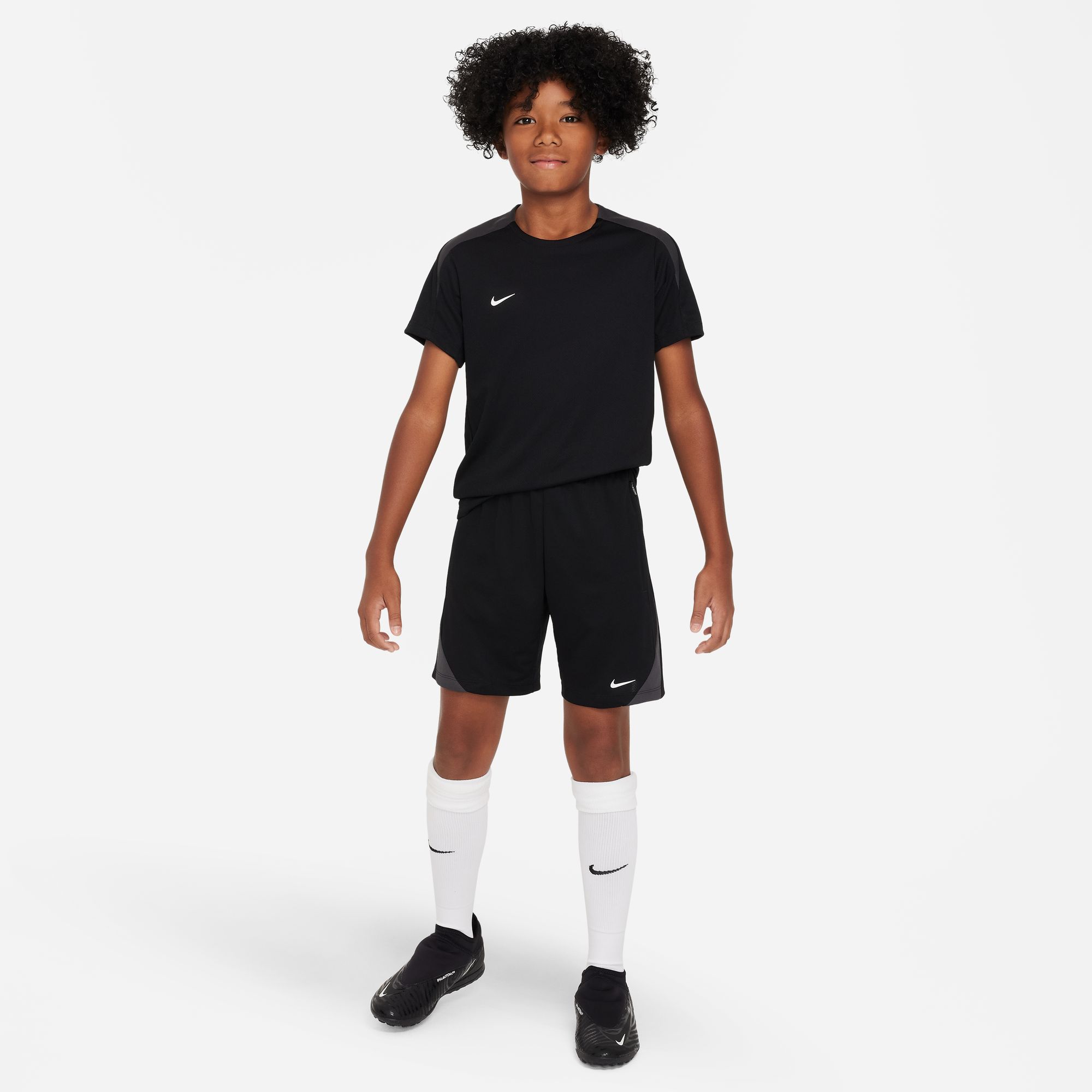 Dri-FIT Strike Football Shorts Junior 010/Black/Black/Anthracite/White