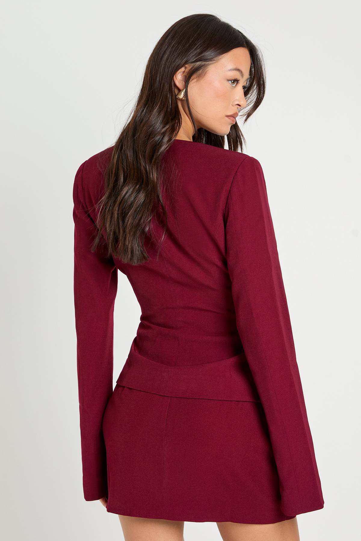 boohoo Blazer long ajusté à manches baril et à taille cintrée