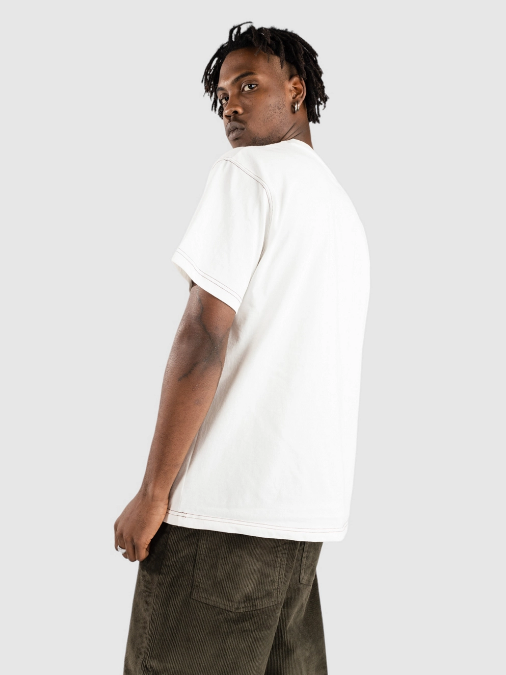 Pass Port Logo Lock Up T-Shirt white