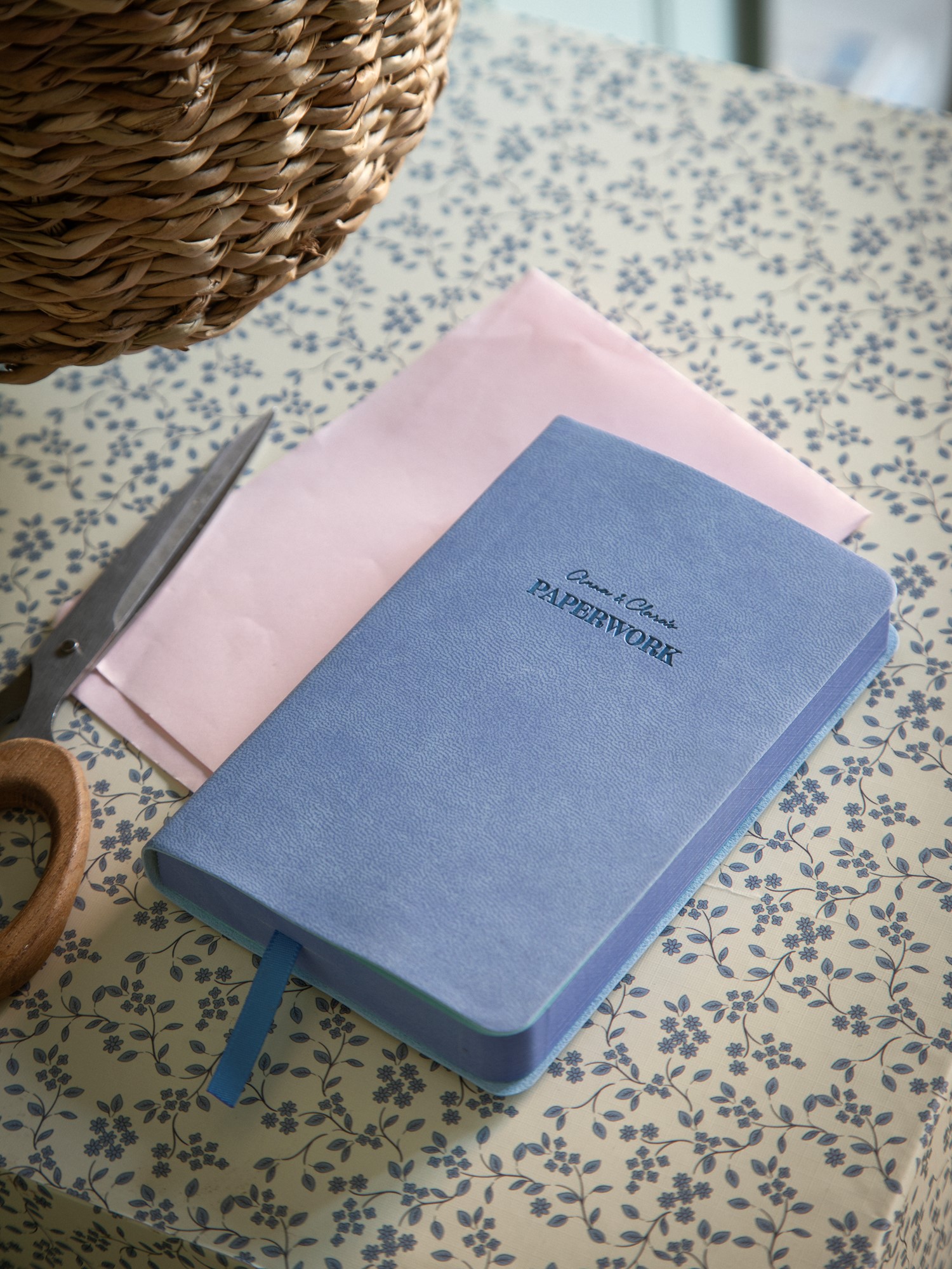 Notesbog med linjeret papir A6 | Papir/PU. A6. Softcover. 154 sider. | Lavender