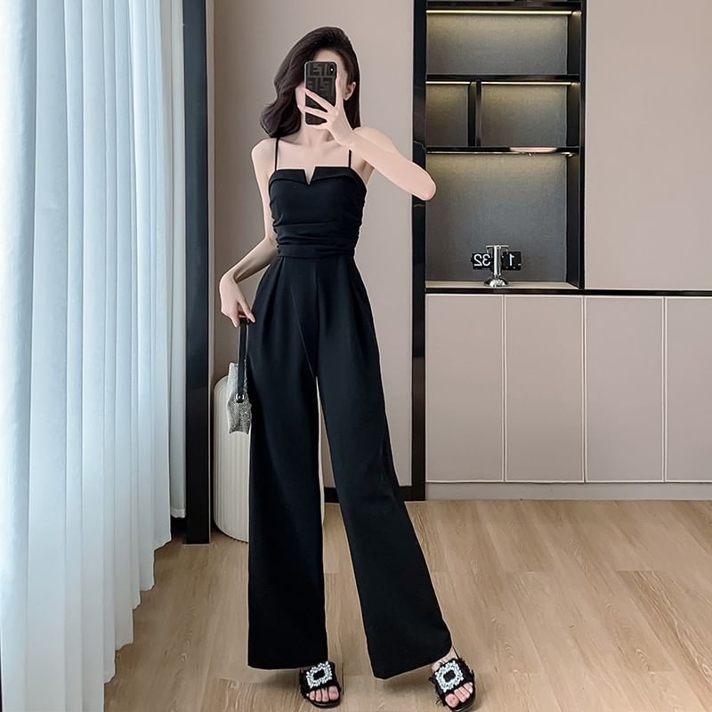 Aurora - Spaghettibandjes, wijde jumpsuit met inkeping in de hals
