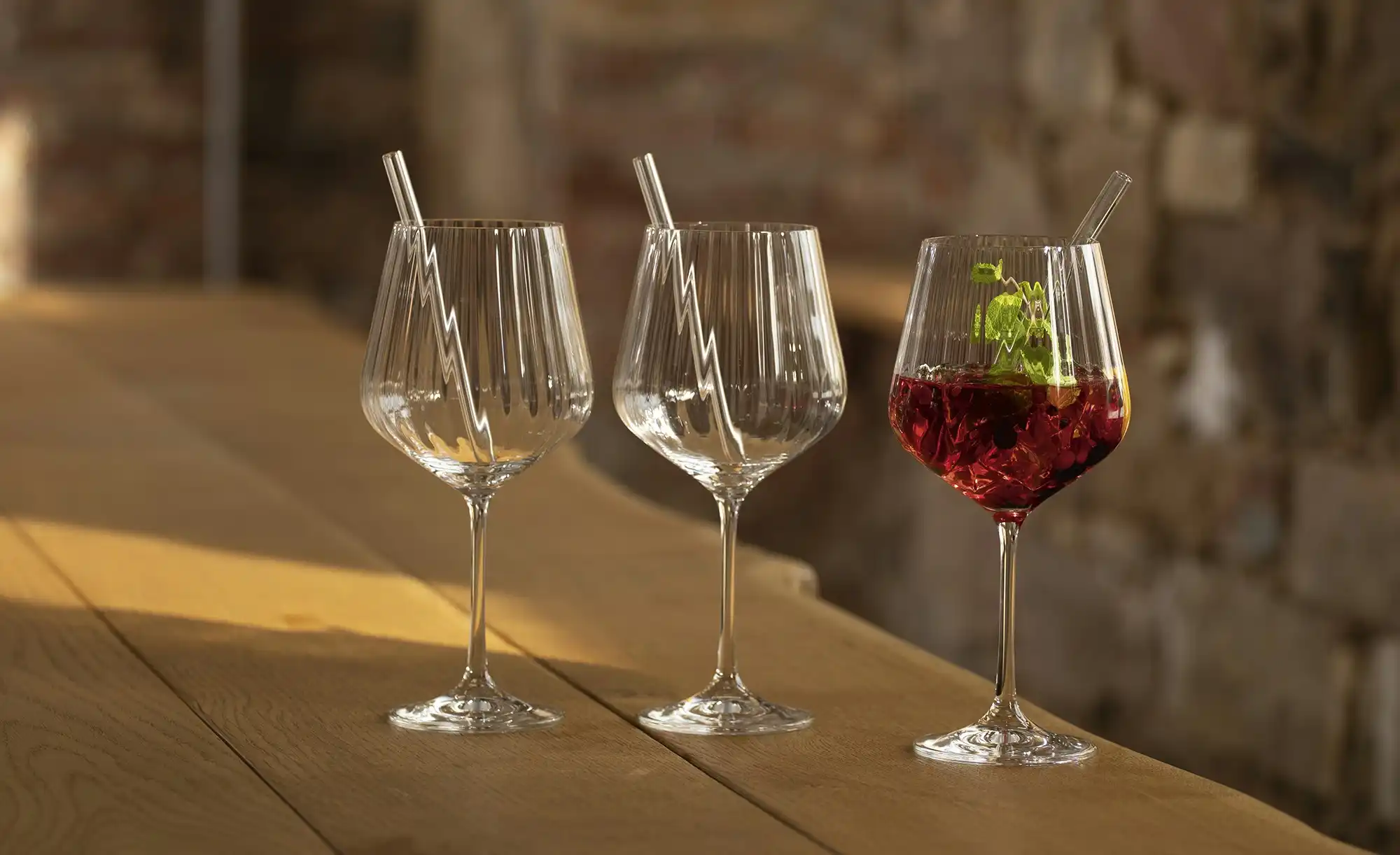 Nachtmann Gin & Tonic Gläser mit Glastrinkhalmen Tastes Good