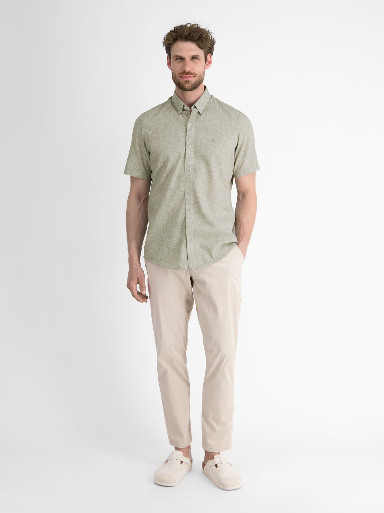 Kurzarmhemd mit verdecktem Button-down-Kragen