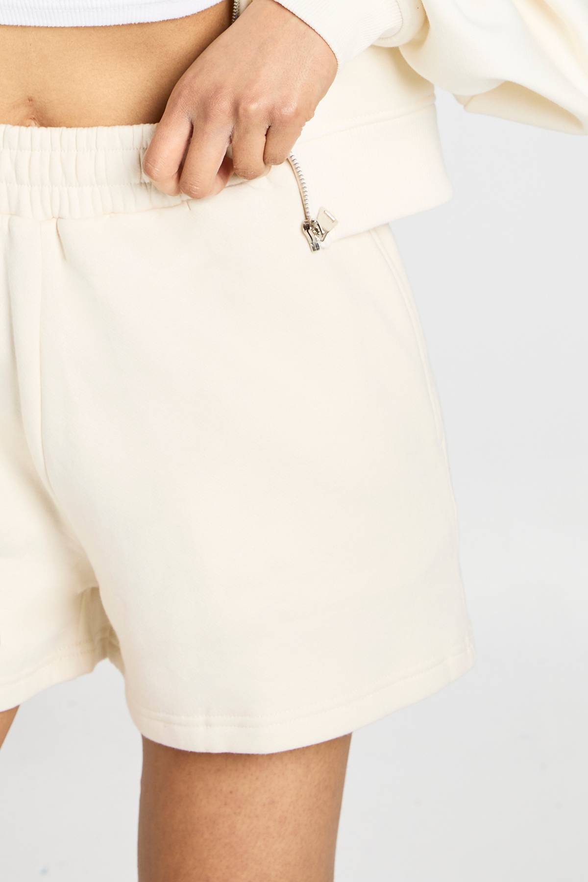 boohoo Short De Jogging Taille Haute Coupe Tall Avec Cordon De Serrage Interne