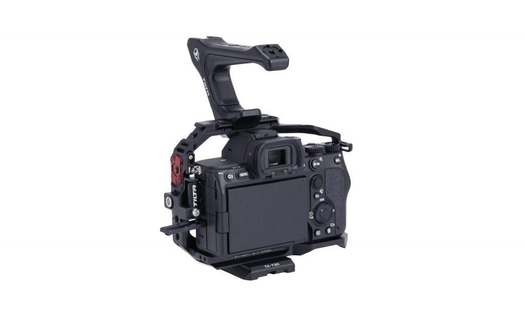 Basic Kit für Sony a7 IVBietet eine Schutzhülle für die Sony a7 IV, a1, a7S III, a7R IV, a7R V, a7 III, a7R III und A9 und verbessert die Funktionalität der Kamera