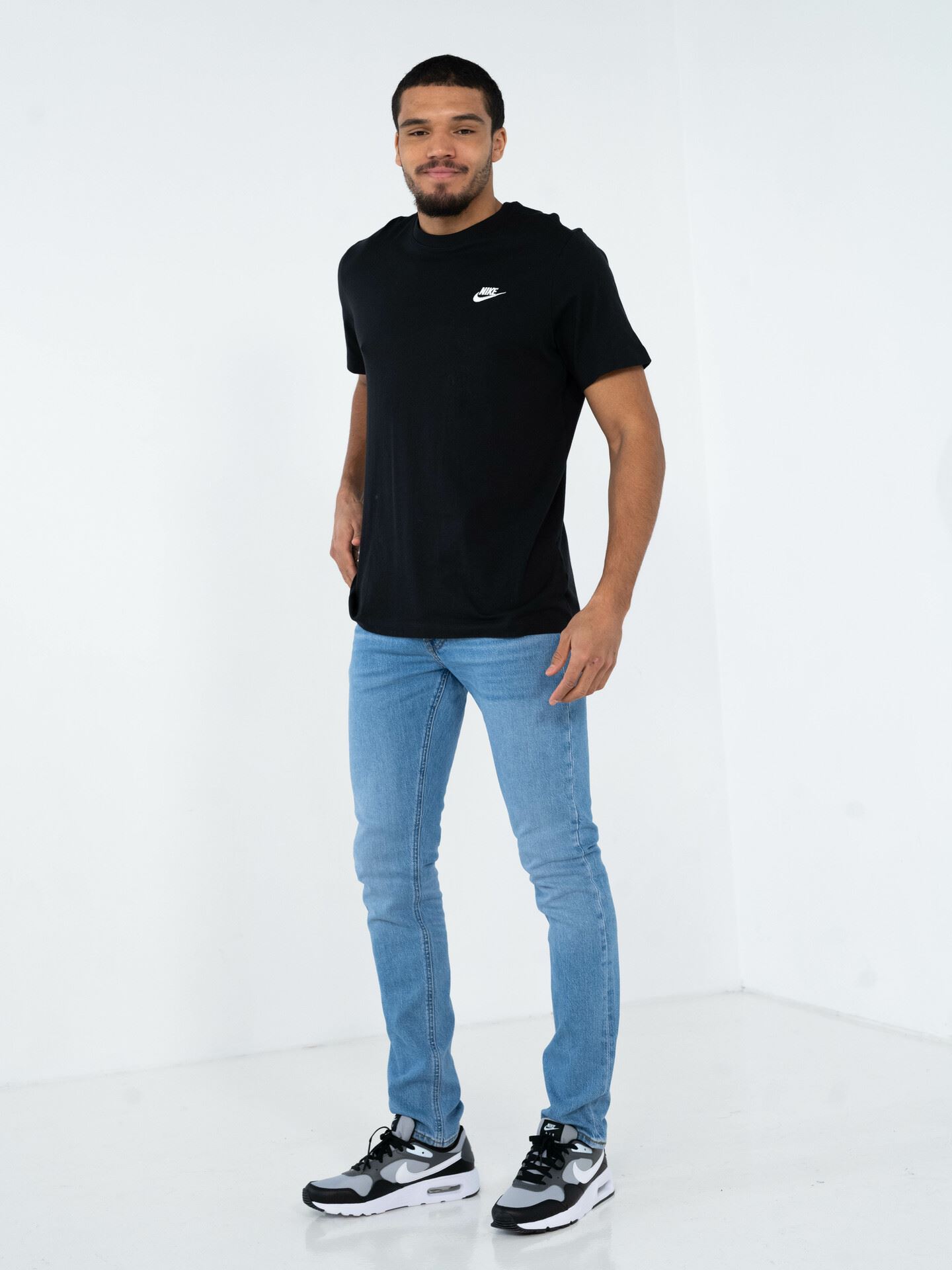Club Tee
