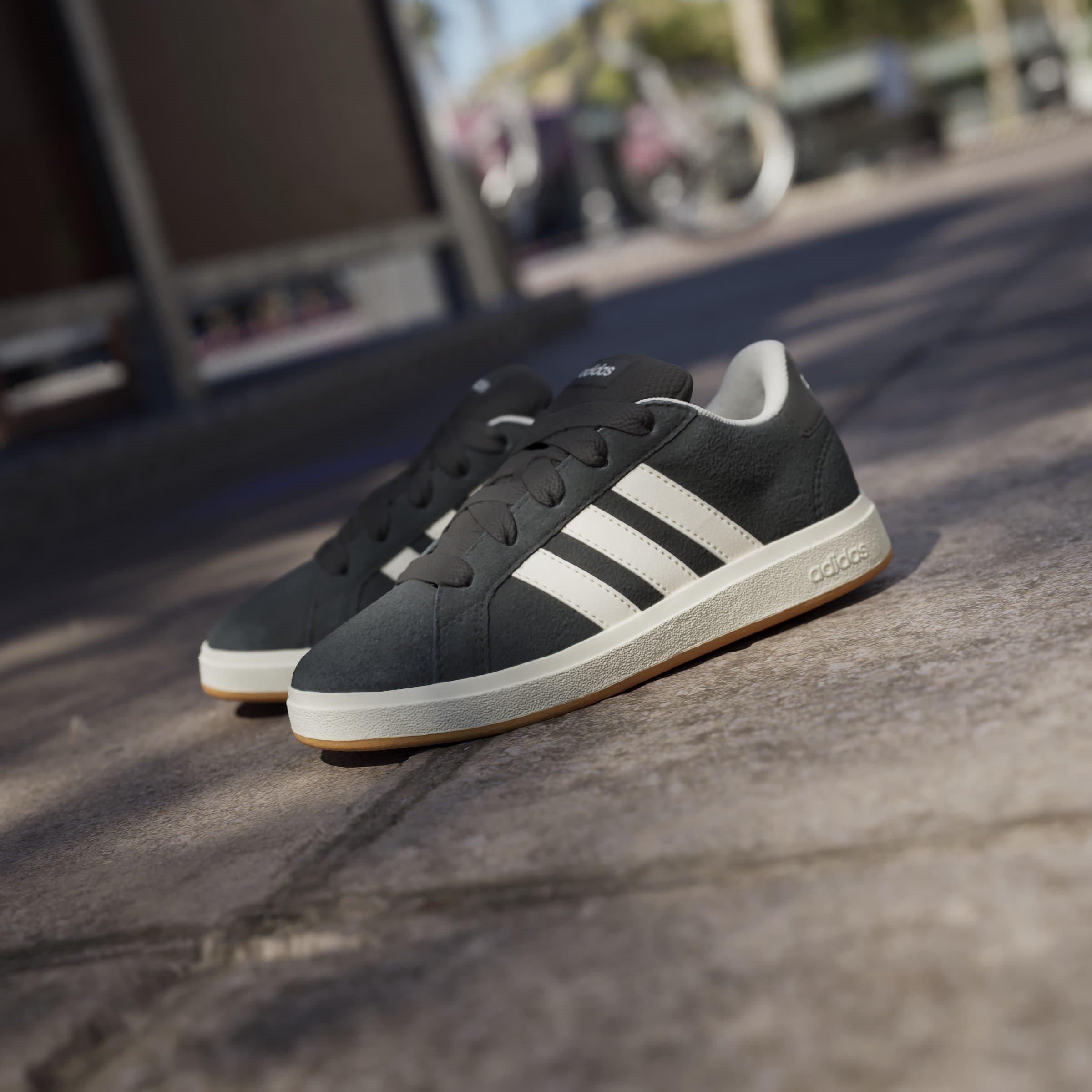 adidas Grand Court 00s Trainers Juniors