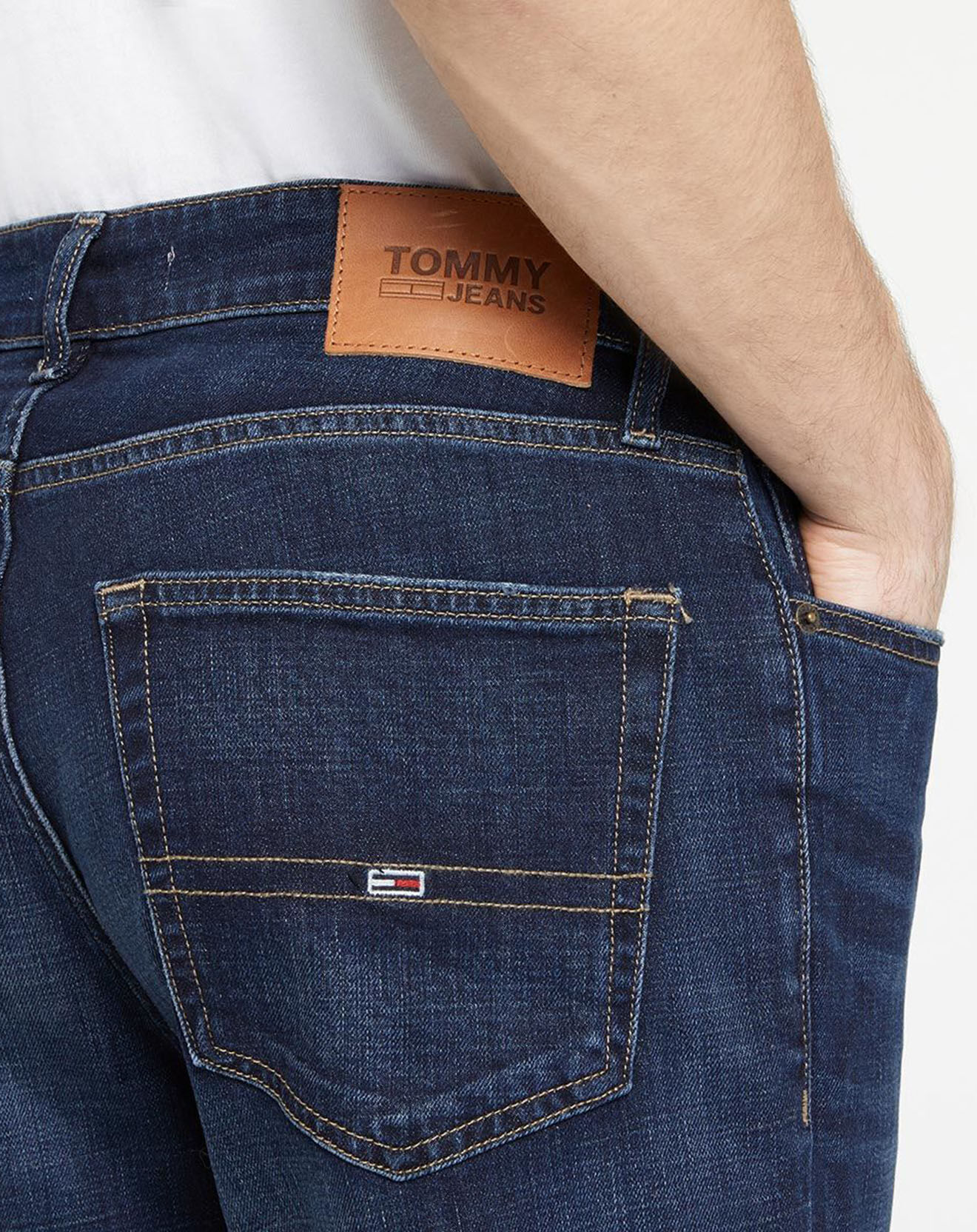 Tommy Jeans Jean droit Ryan Ce153 bleu foncé