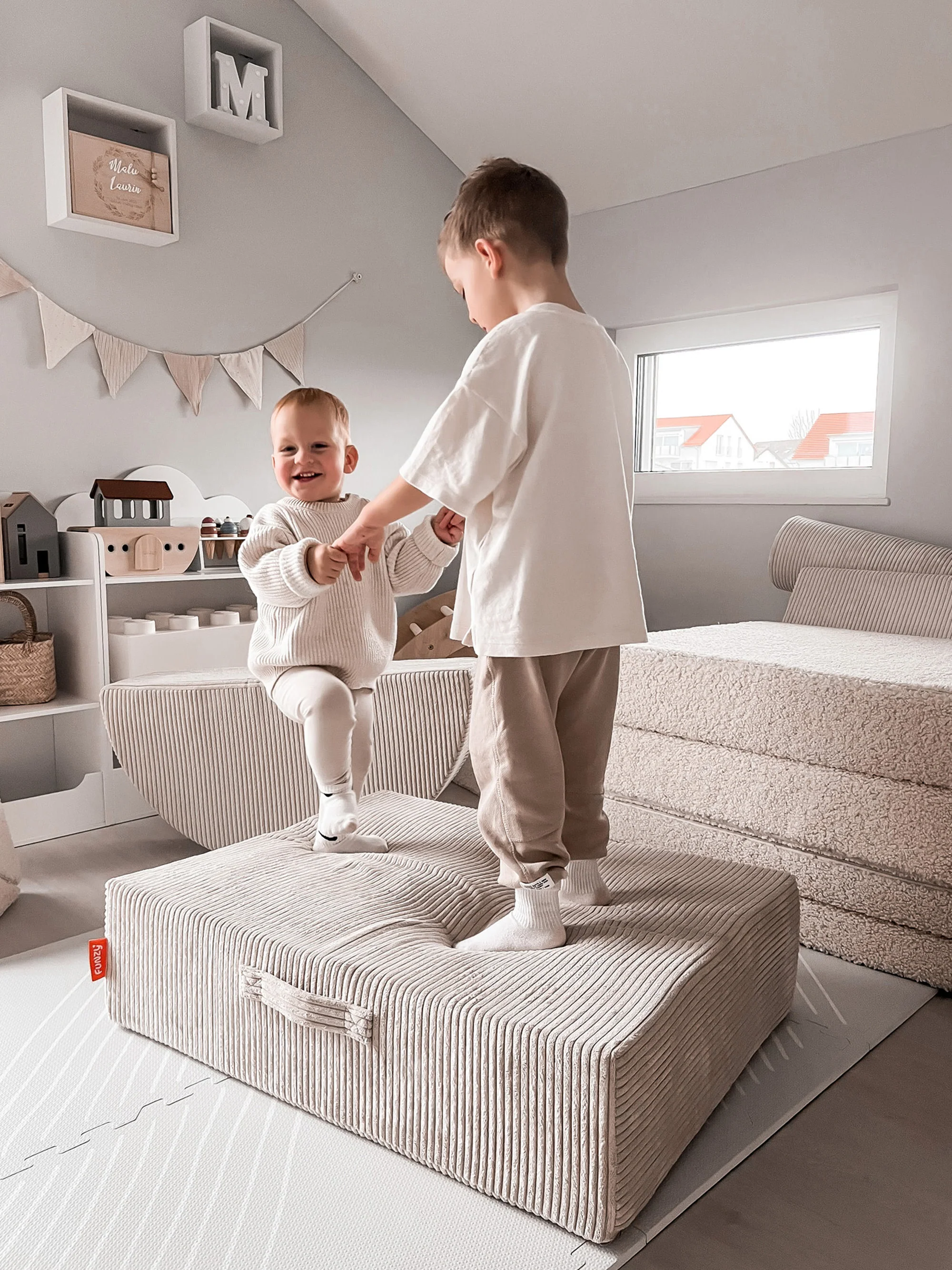 Kinderspringmatras Mila van corduroy