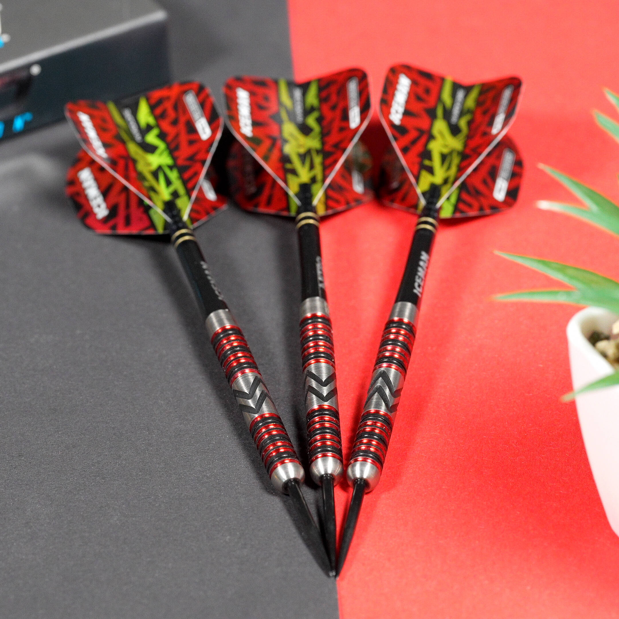 Red Dragon - Gerwyn Price Firebird - Steeldart