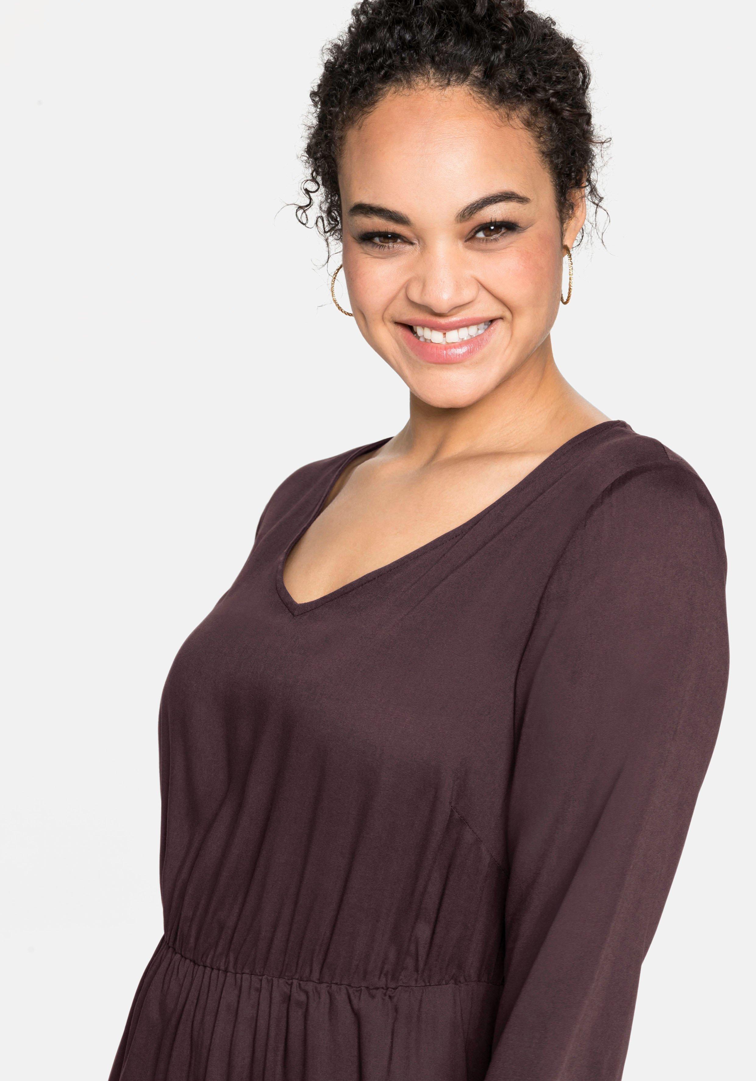 Kleid mit 3/4-Ärmel und Volant am Saum