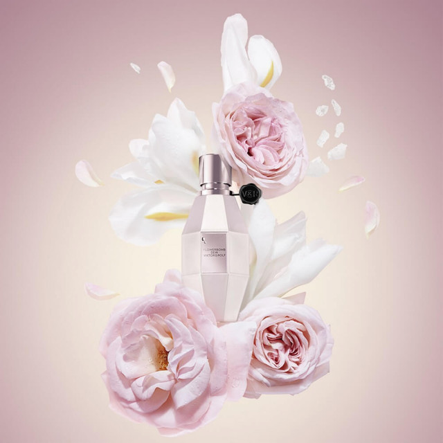 Flowerbomb Dew Parfum VIKTOR&ROLF