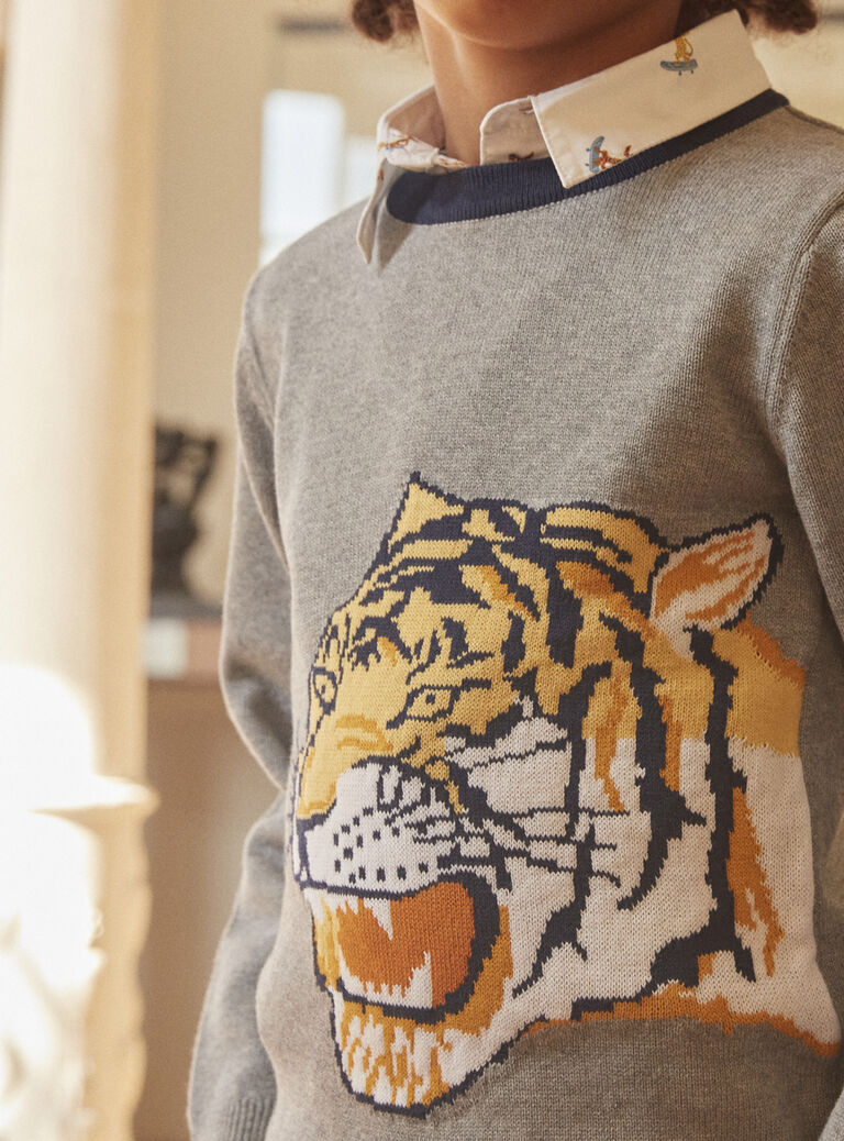 Pull gris chiné à motif tête de tigre