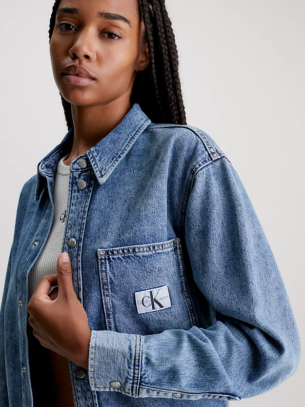 Camisa jeans cropped estilo pai