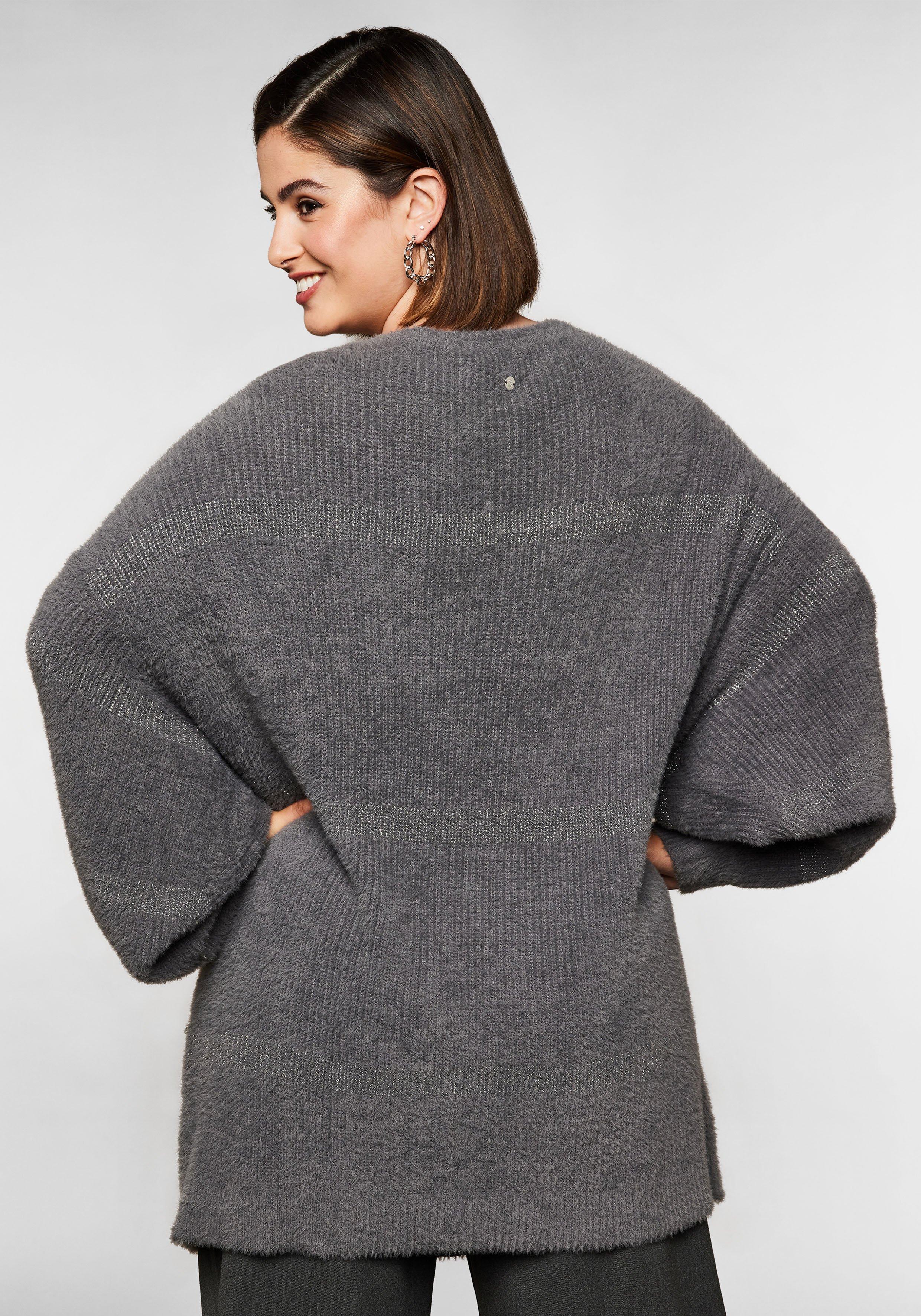 Pullover mit Streifen aus Glitzergarn