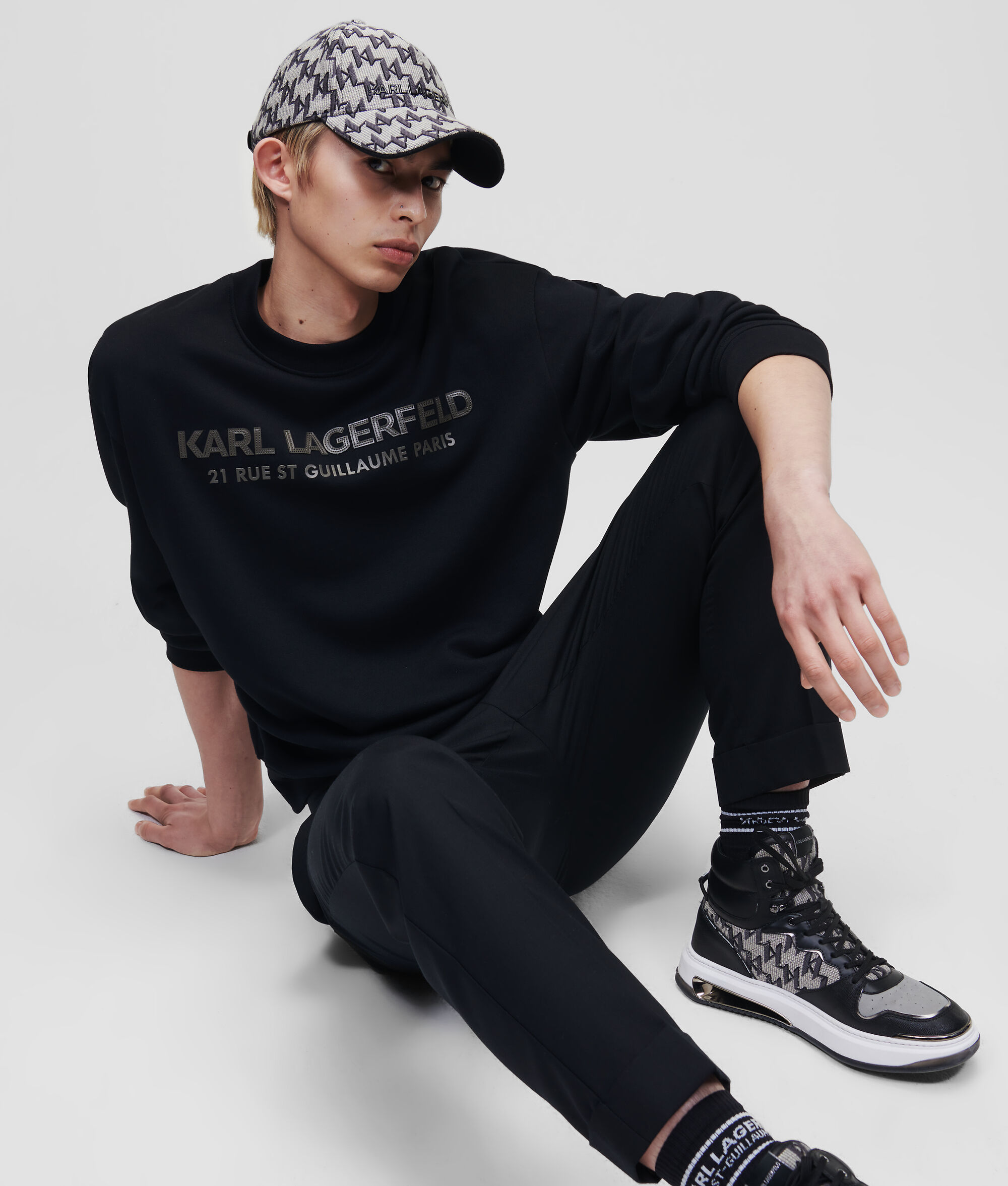 SWEAT-SHIRT AVEC LOGO KARL EN SIMILI-CUIR
