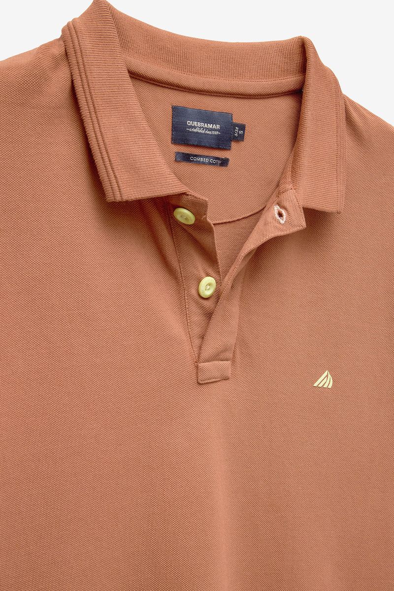 POLO PIQUET ACID WASH COM LOGO