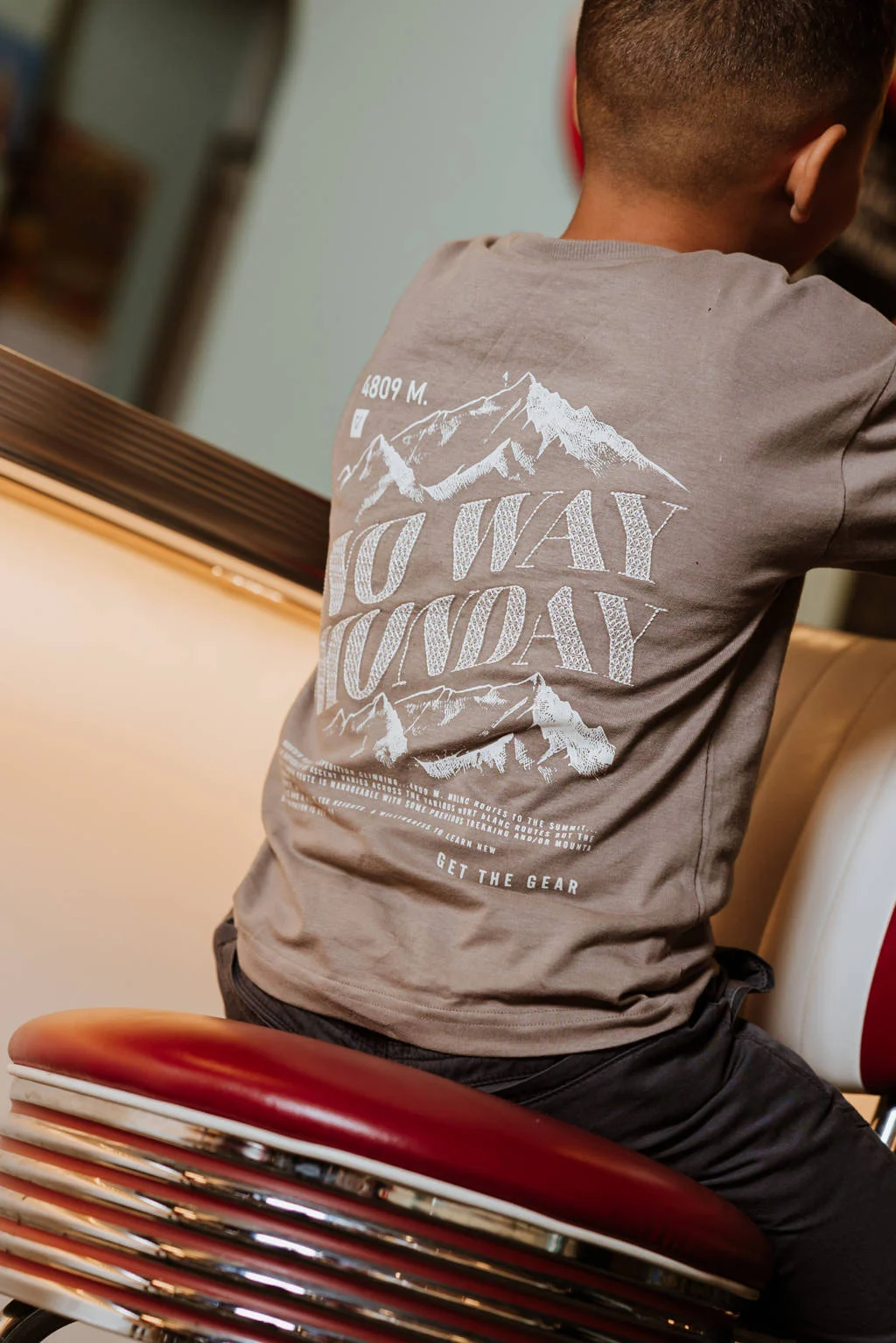 No Way Monday longsleeve taupe