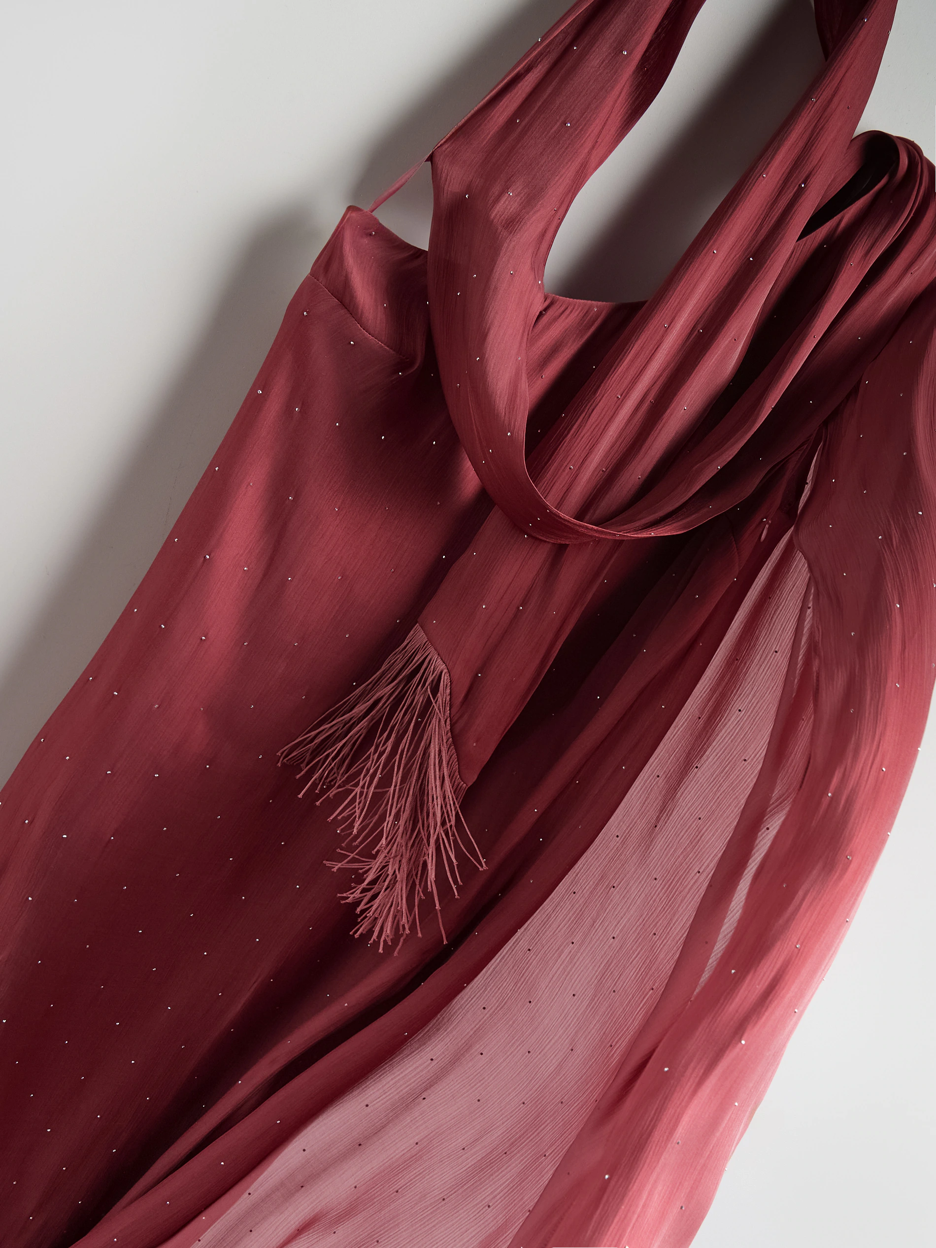 Kleid mit Schal