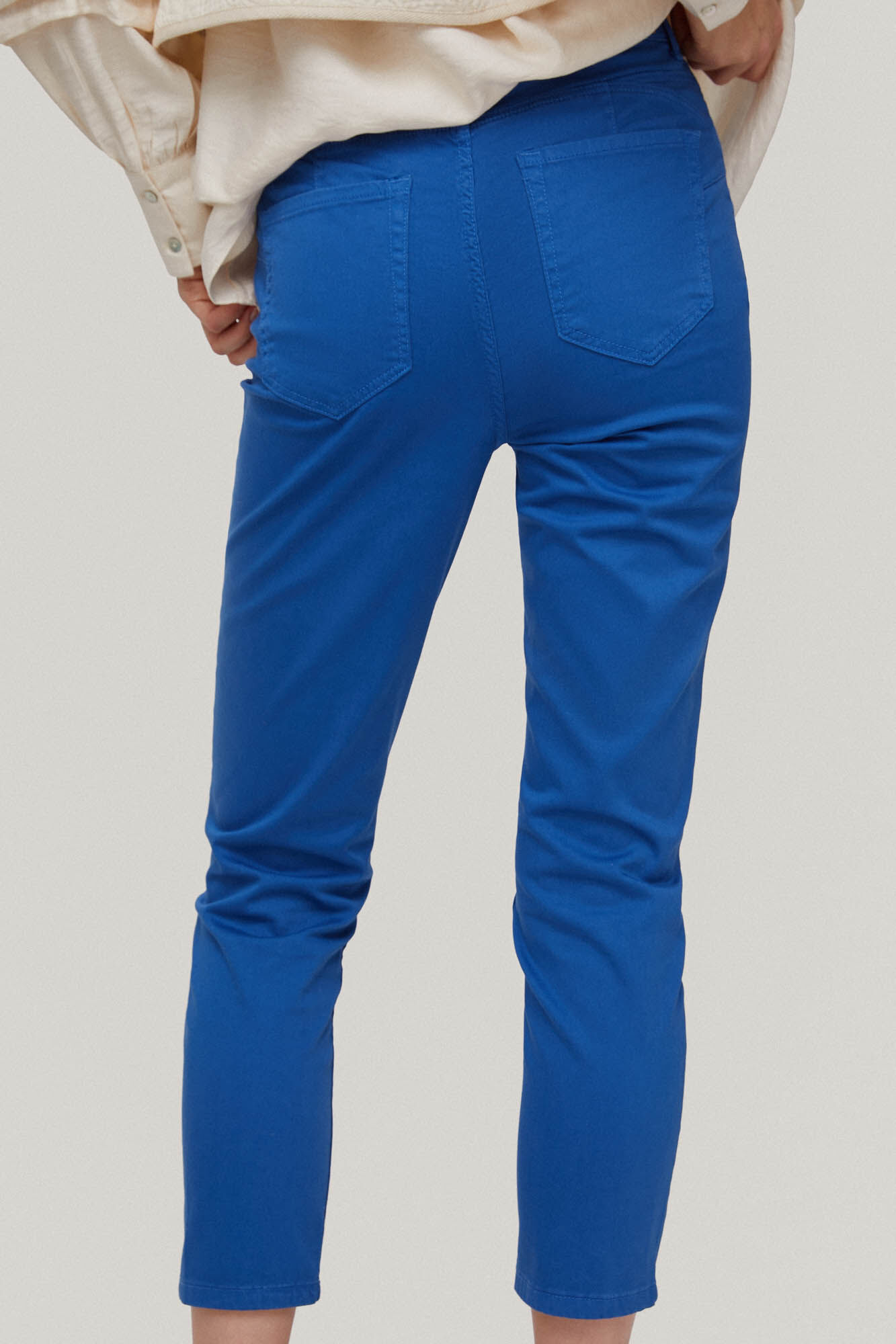 Calça push-up de cetim - Turquesa