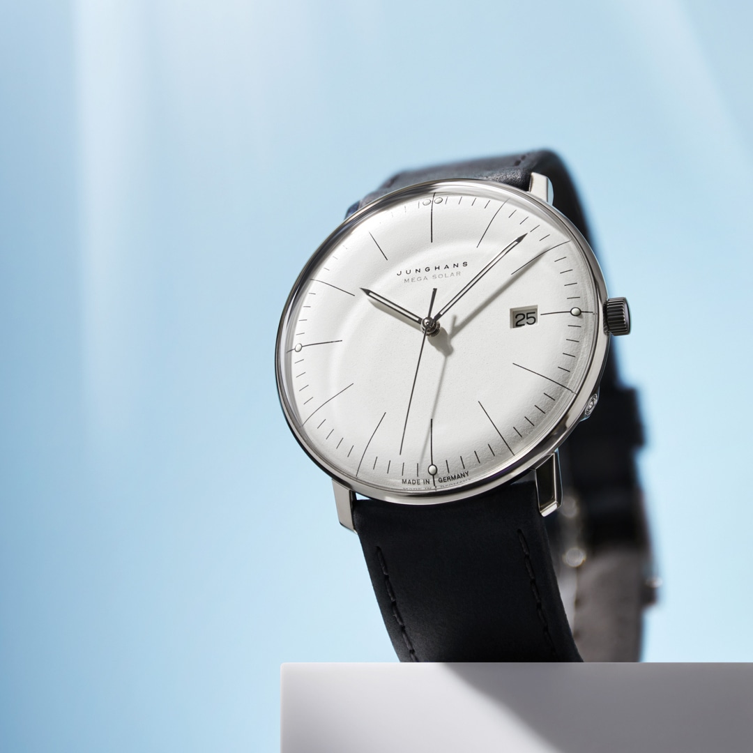 Junghans max bill Mega Solar Saphir
