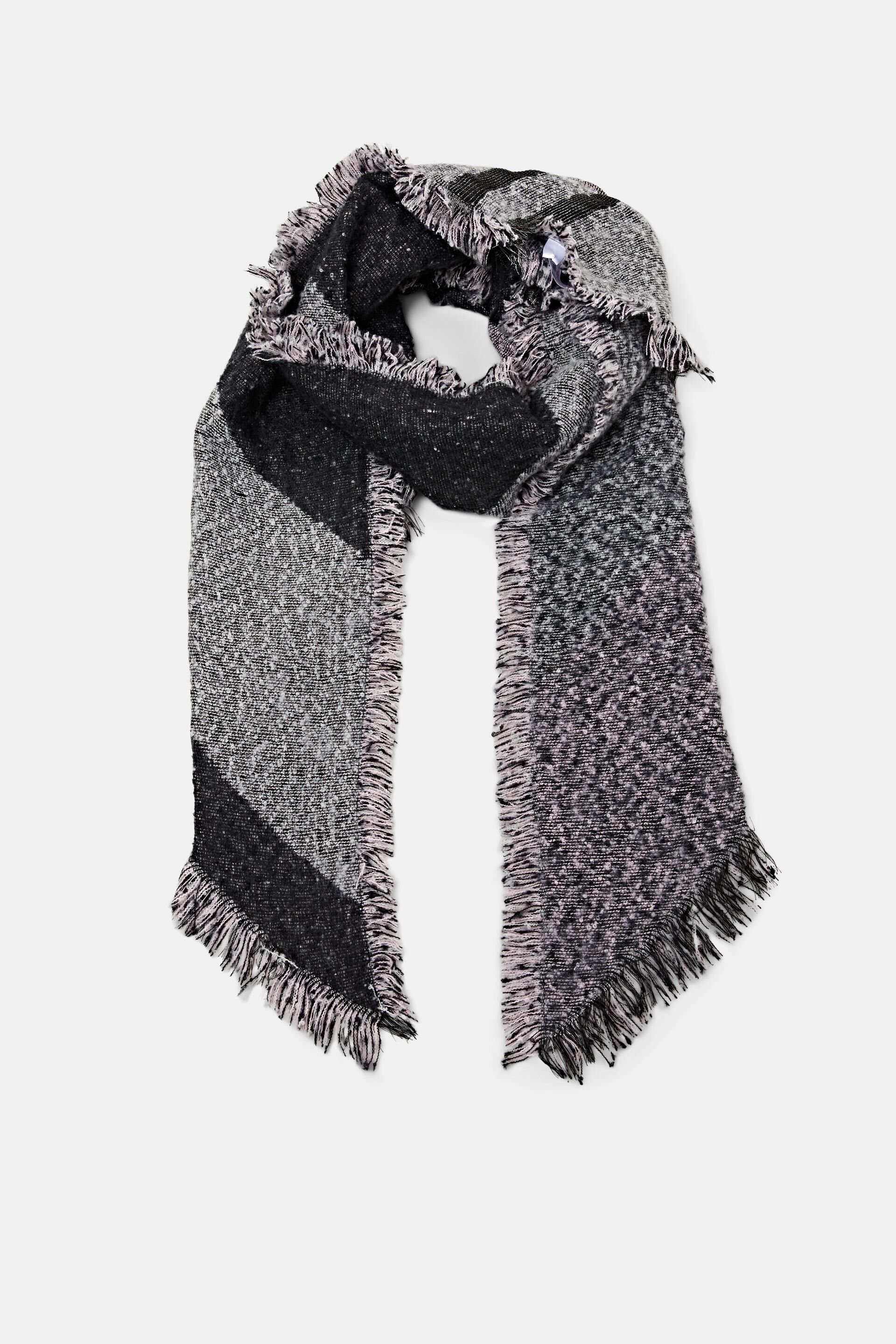 Shawls/Scarves