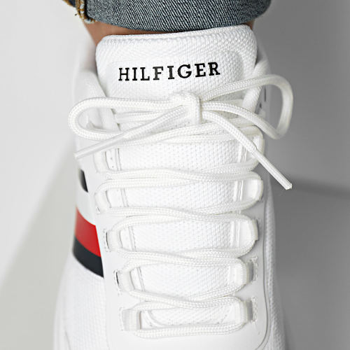Baskets Modern Runner Stripes Knit 4835 White