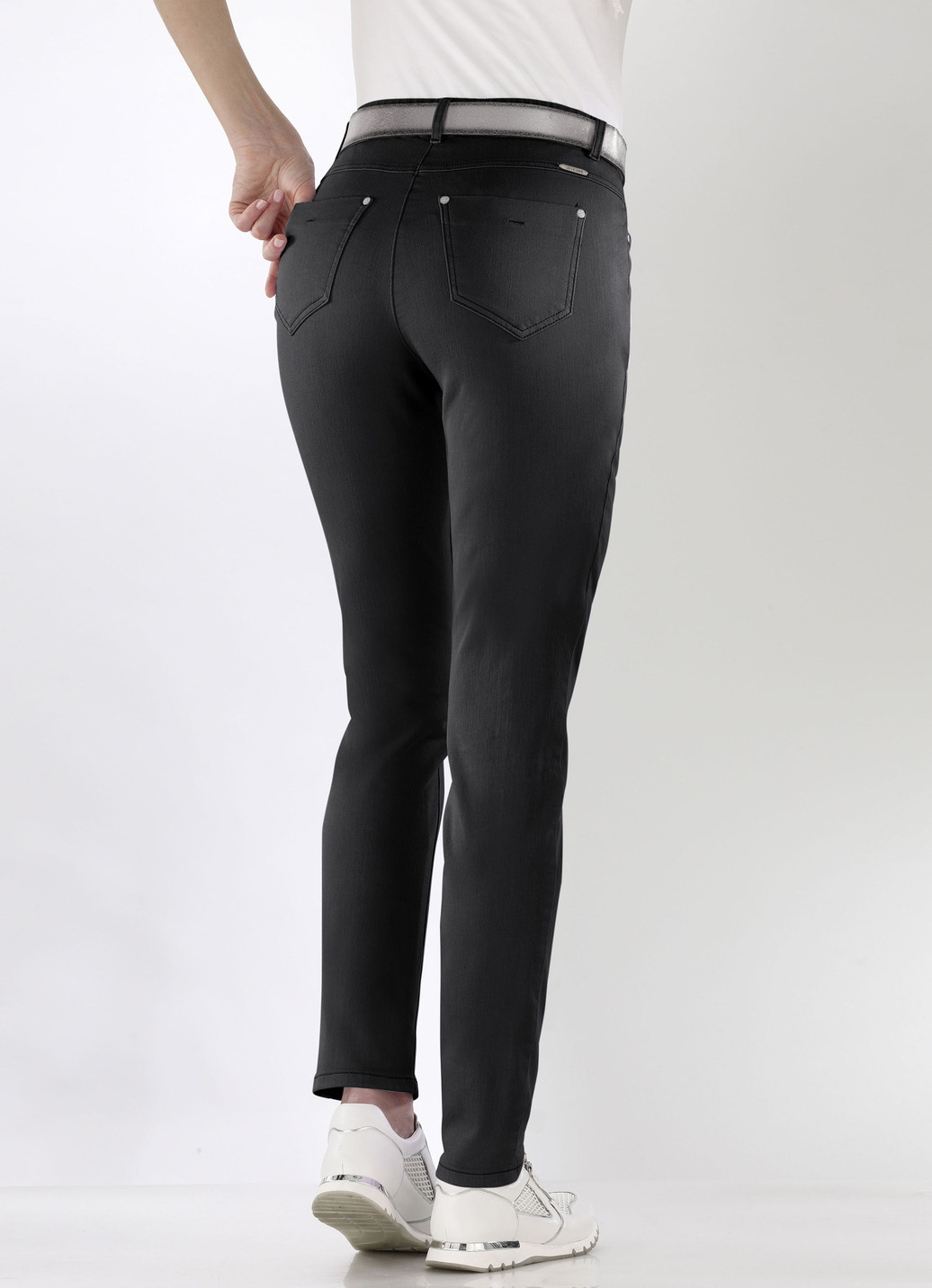 Magic-Jeans mit hohem Stretchanteil