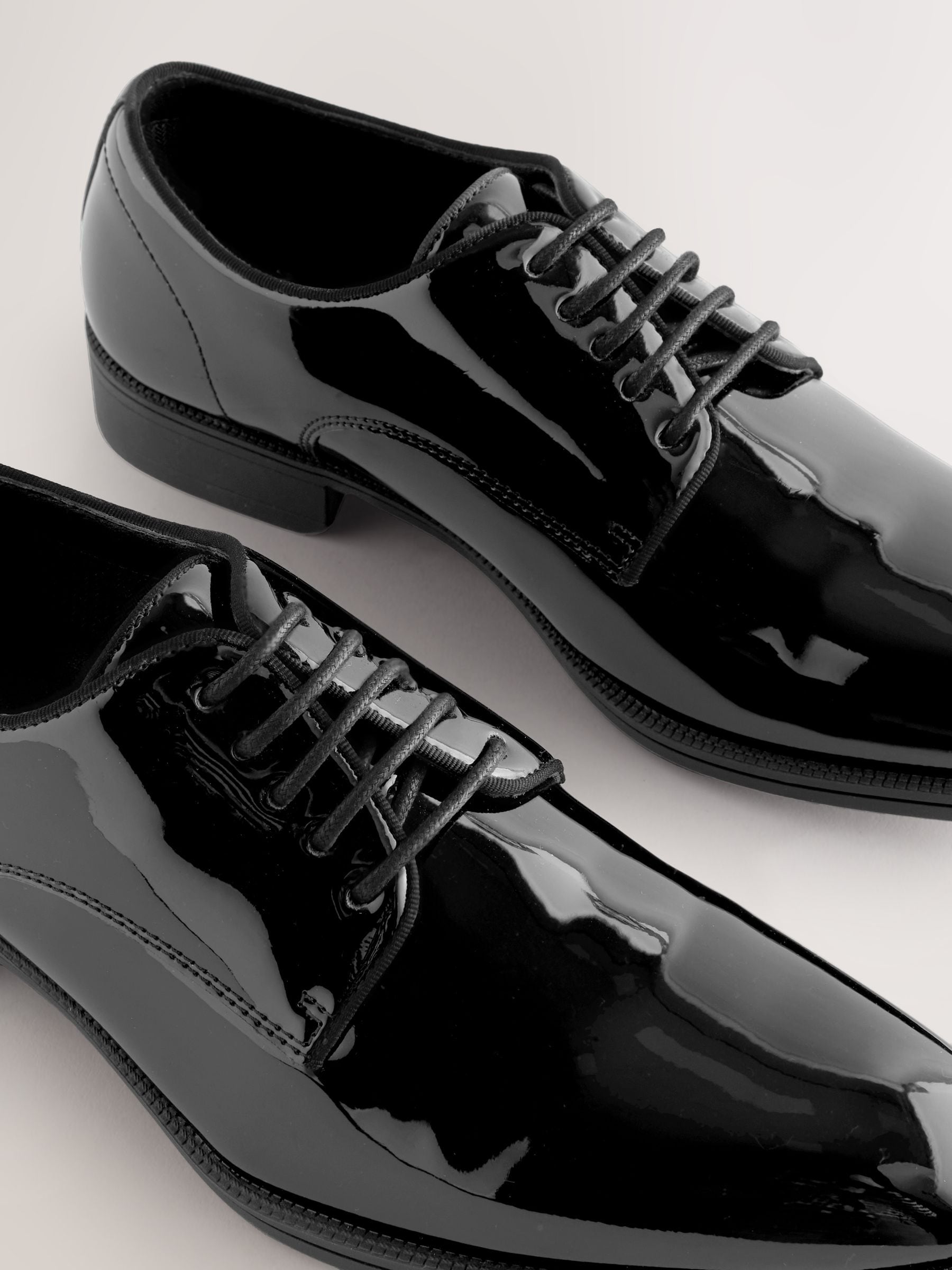 Zwart - Patent Derby Shoes