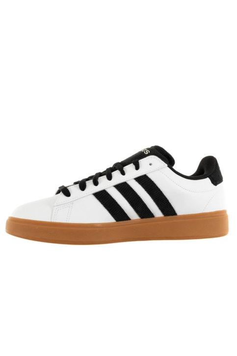 Baskets basses adidas sportswear grand court 2.0 ftwbla/noiess/gum10