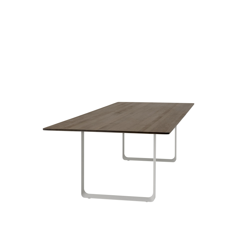 Muuto 70/70 tafel 295x108 smoked oak zwart