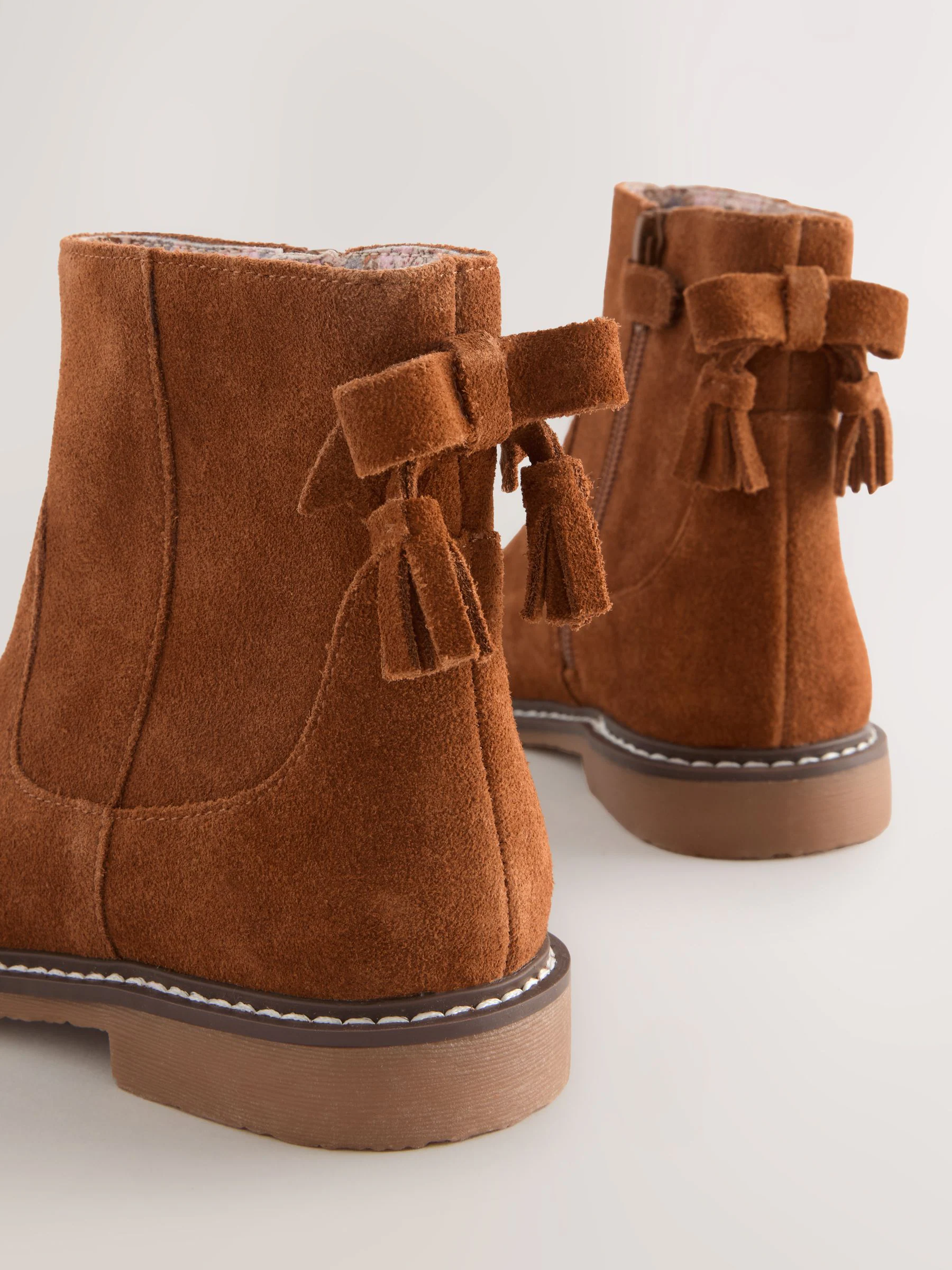 Lichtbruin - Suede Water Repellent Ankle Boots