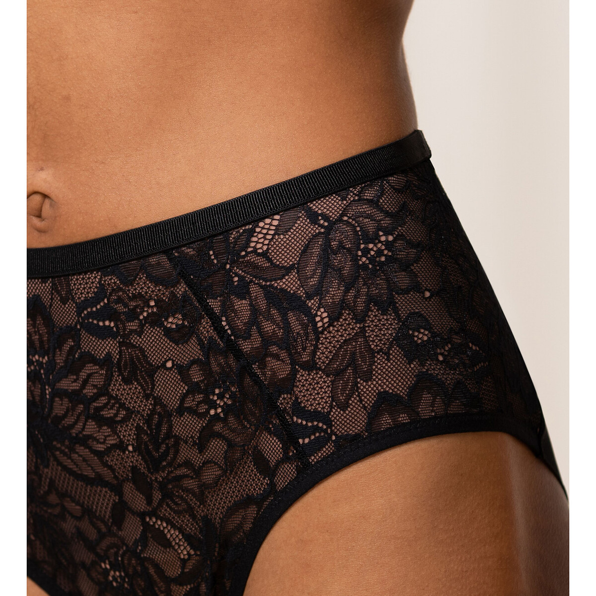 TRIUNFO<br>Vestido longo Amourette Charm