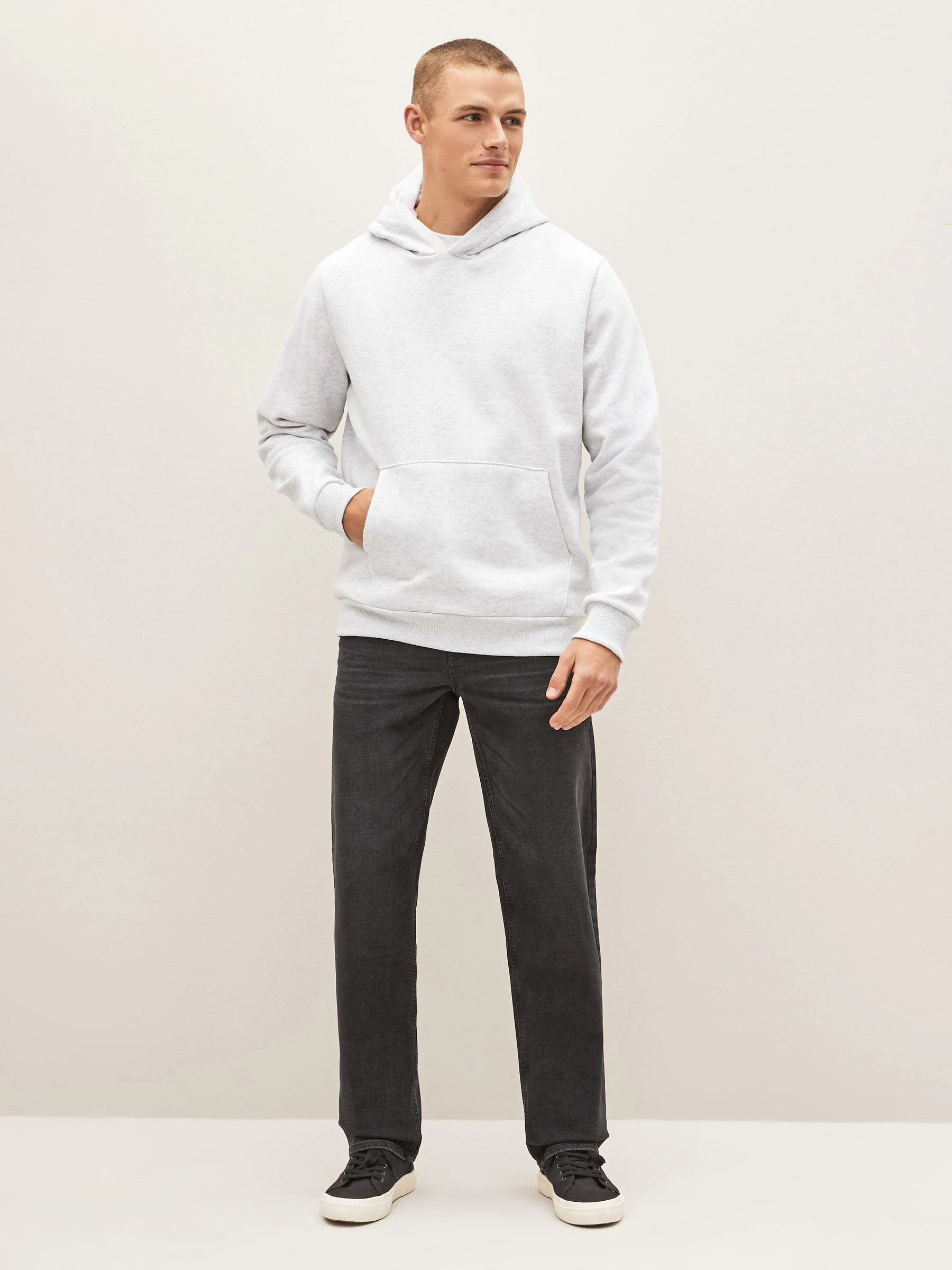 Zwart - Straight-fit Essential stretchy jeans met rechte pasvorm