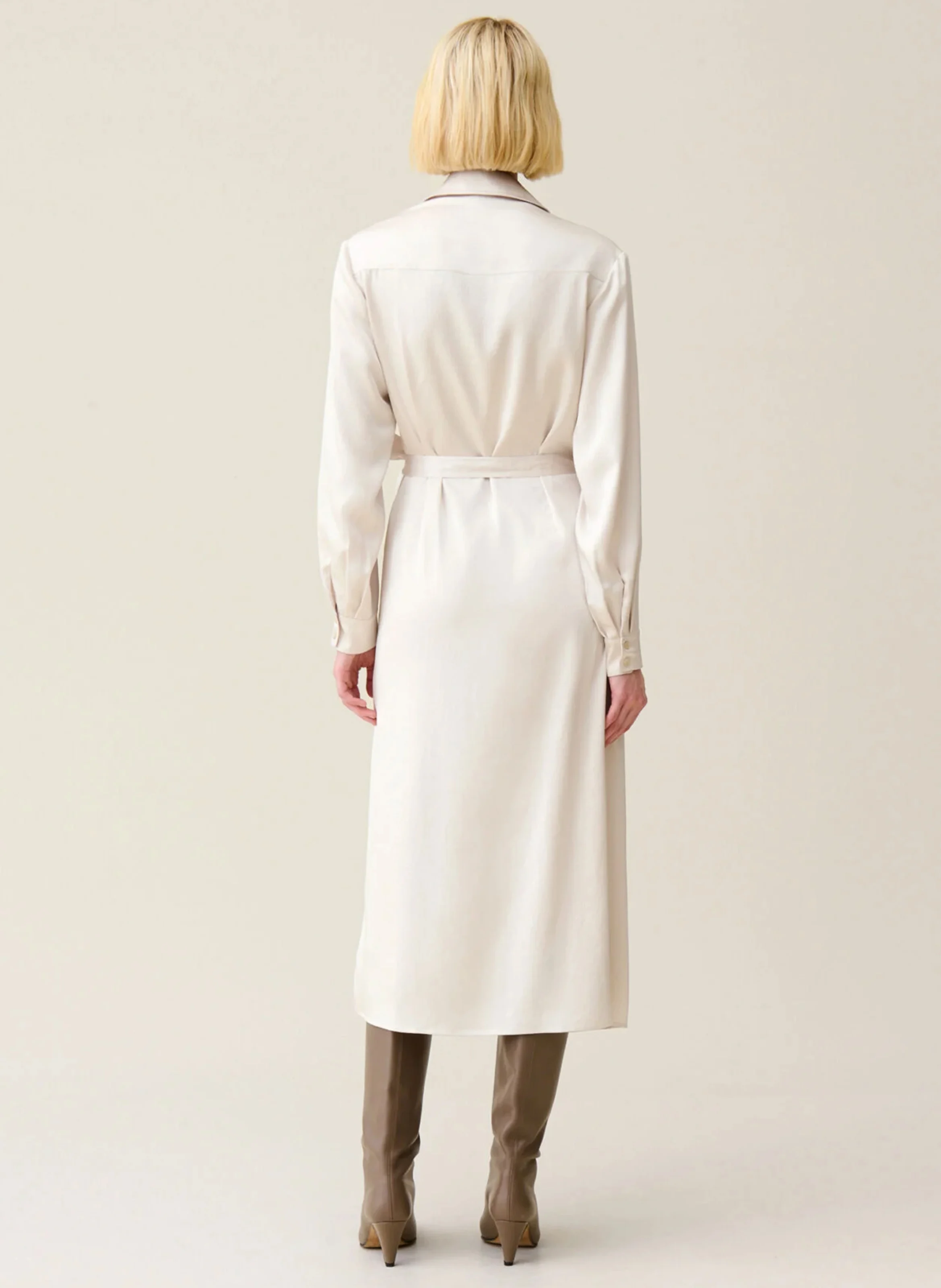 Robe midi portefeuille effet satiné | Beige