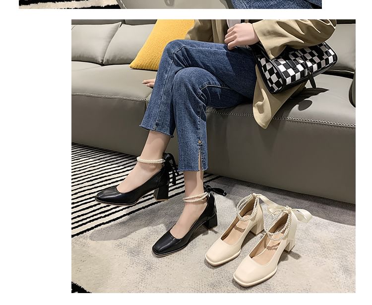 telijimi - Pumps met blokhak en strik op de rug en imitatieparels