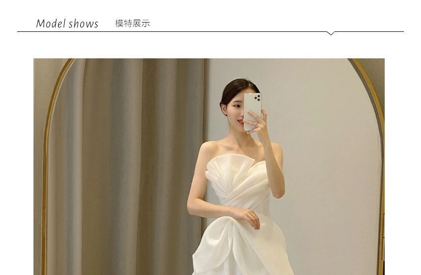 DreesHouse - Strapless A-lijn trouwjurk met smokwerk