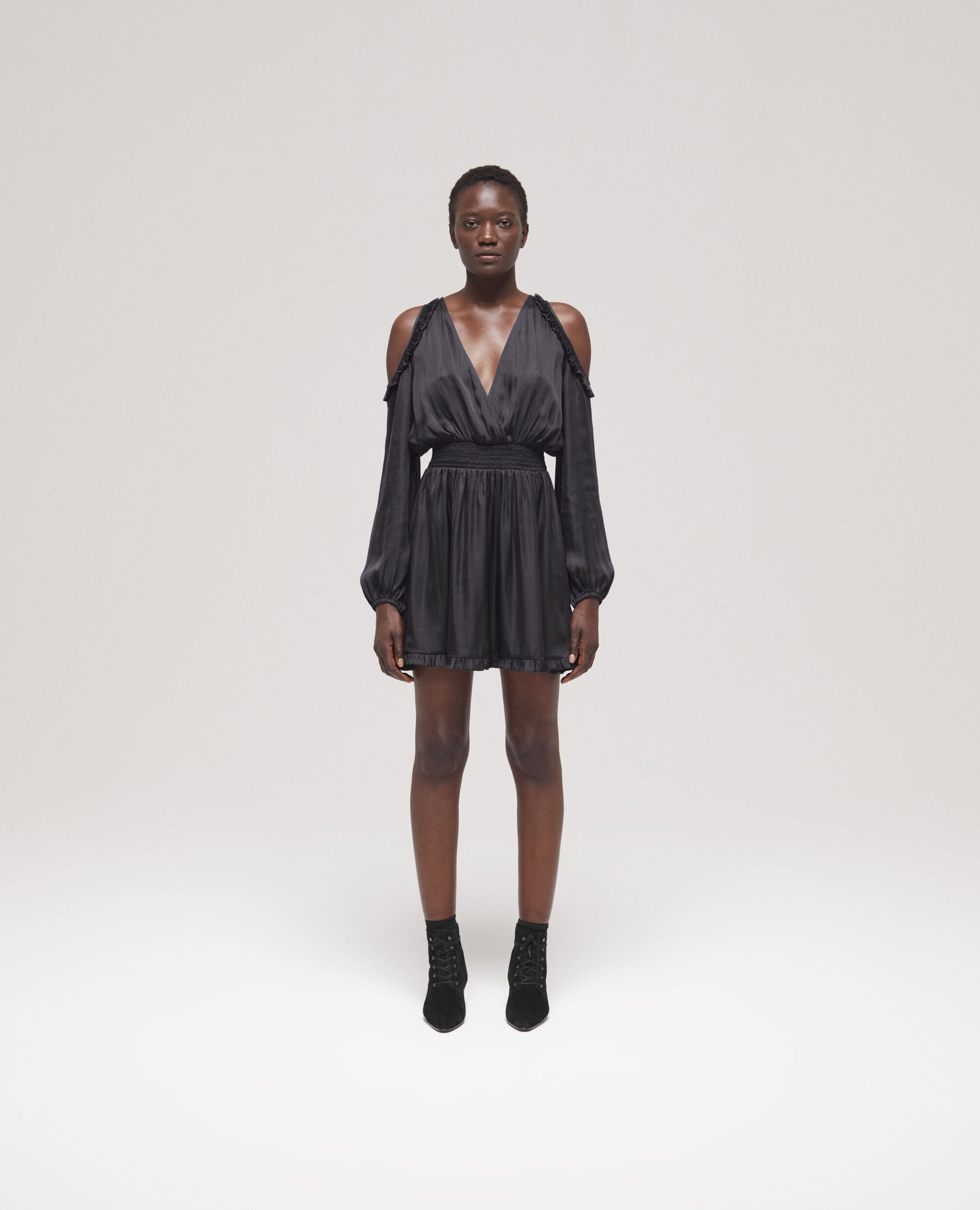Robe courte à volants noire