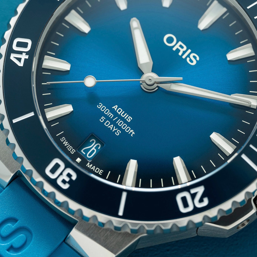 Oris Aquis Date Calibre 400 Blau / Kautschuk Ø 43.5mm