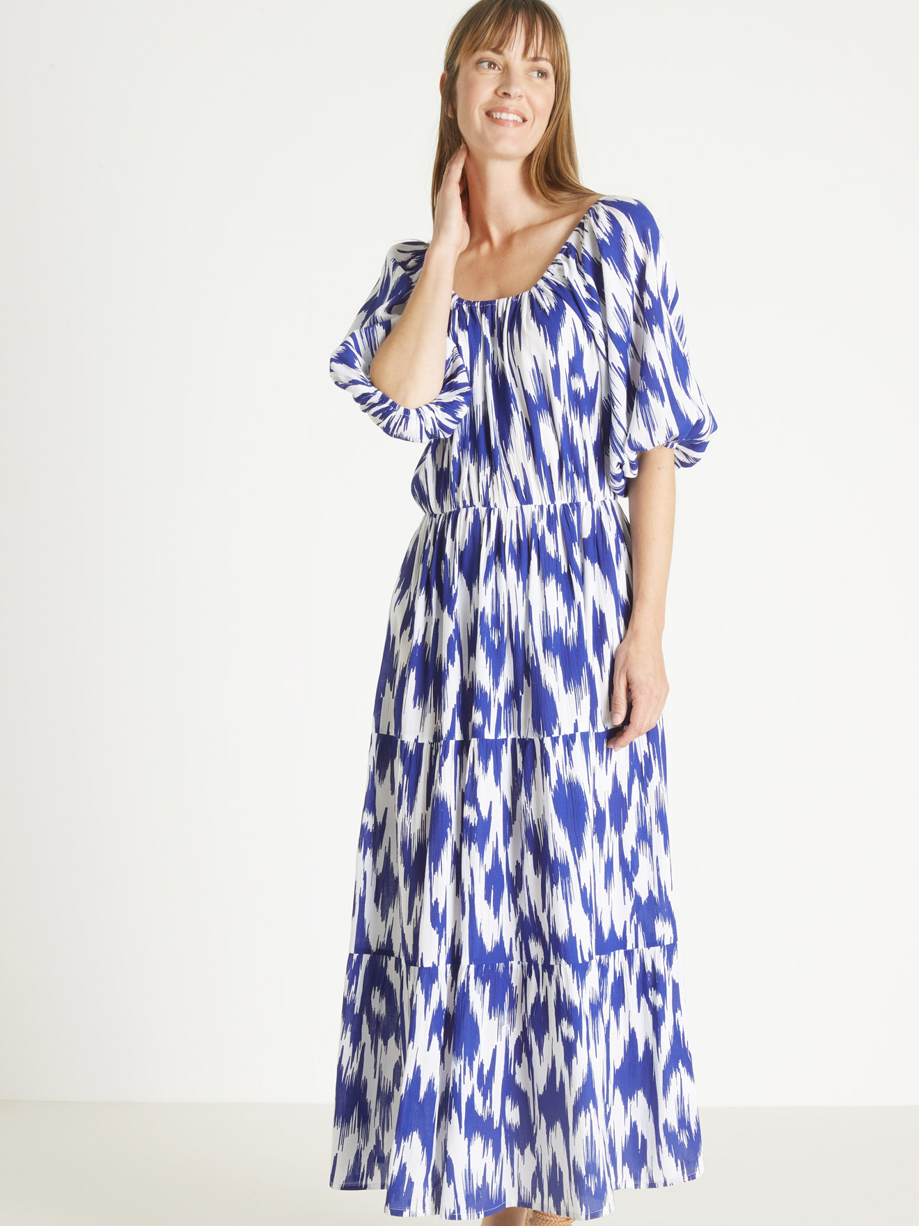 Robe longue à volants en crépon fluide