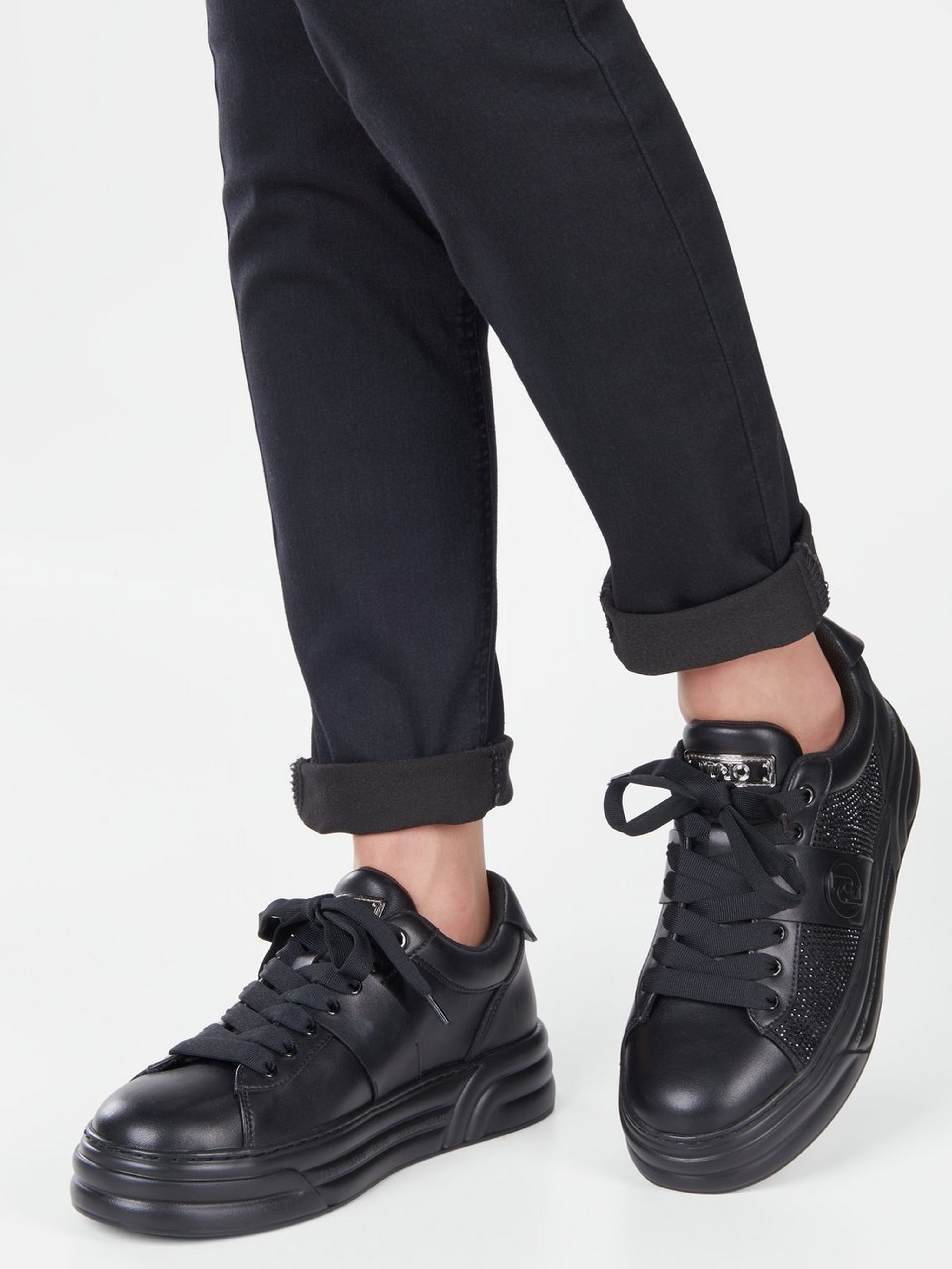 Sneaker